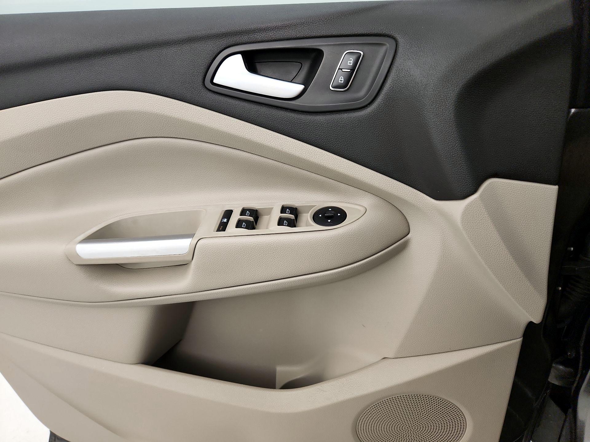 Thumbnail: 2015 Ford Escape - 12