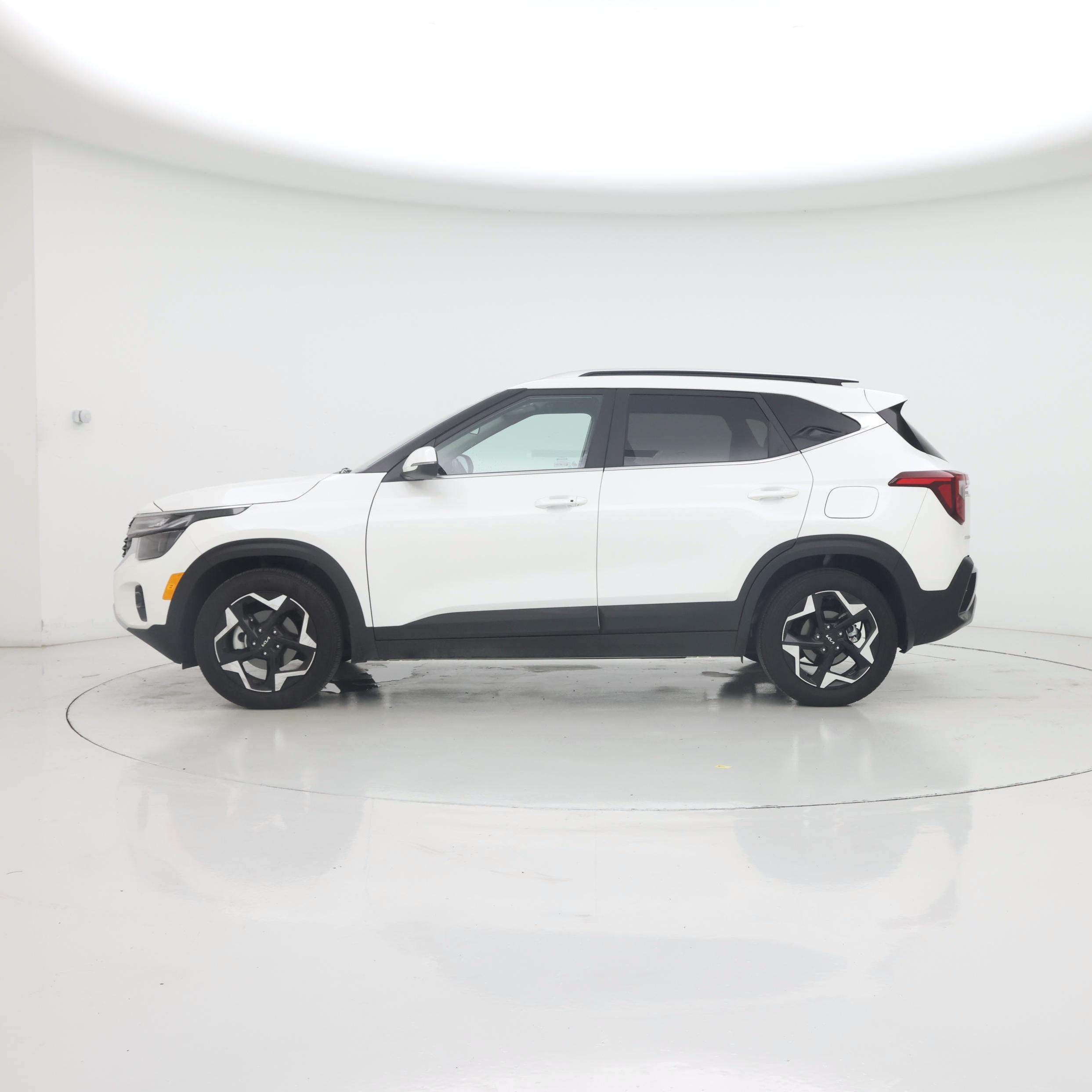 Thumbnail: 2024 Kia Seltos - 3
