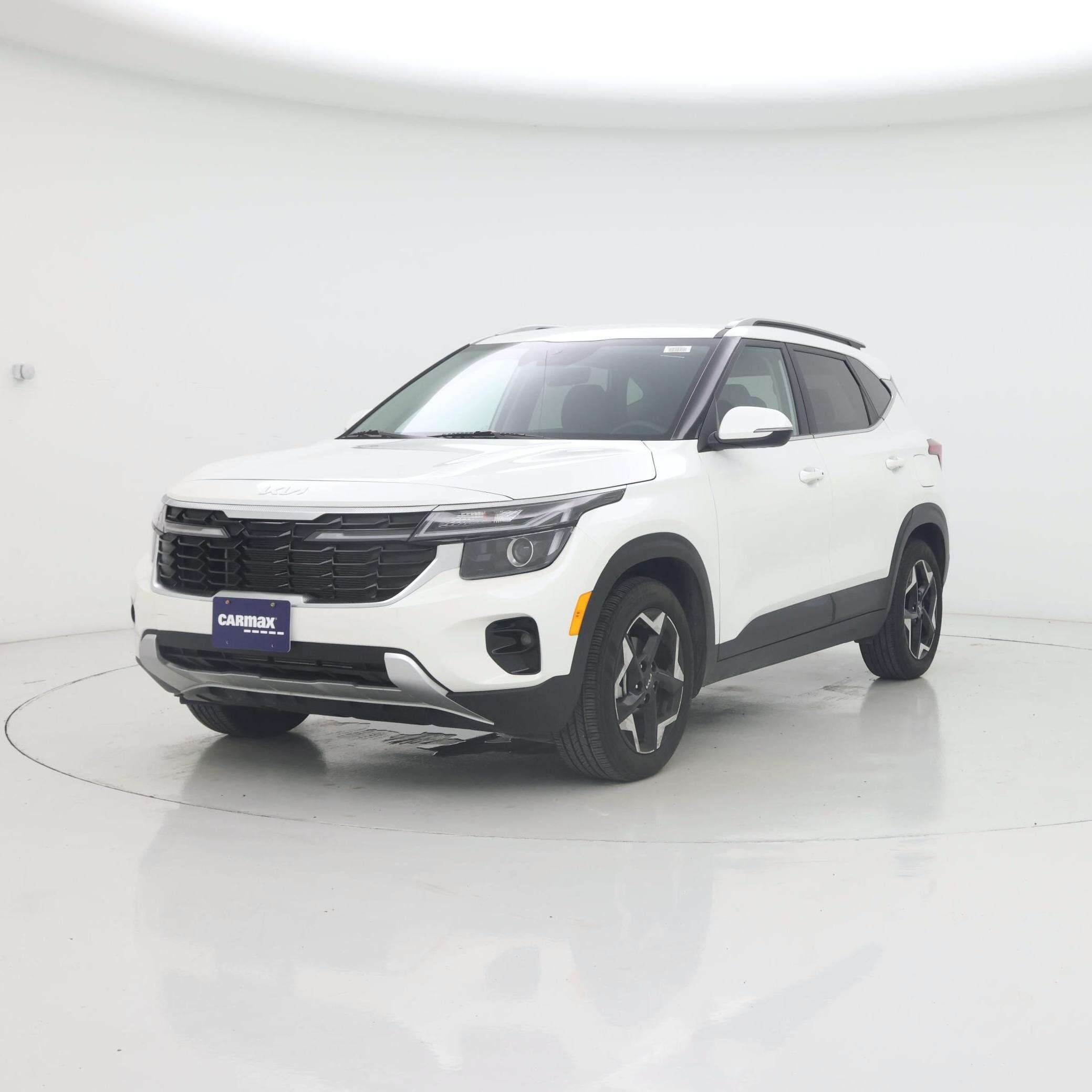 Thumbnail: 2024 Kia Seltos - 4