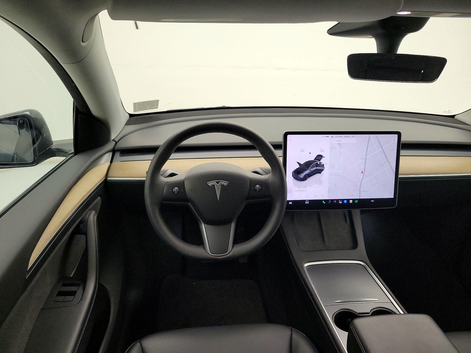Thumbnail: 2022 Tesla Model Y - 10