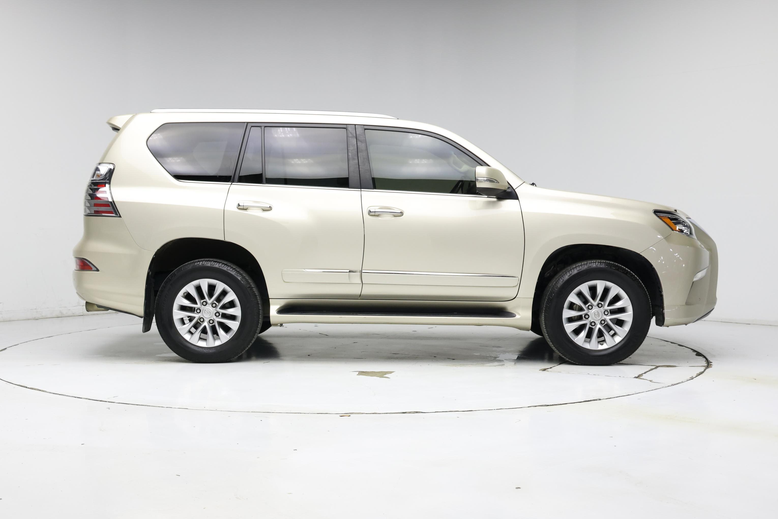Thumbnail: 2014 Lexus GX - 7