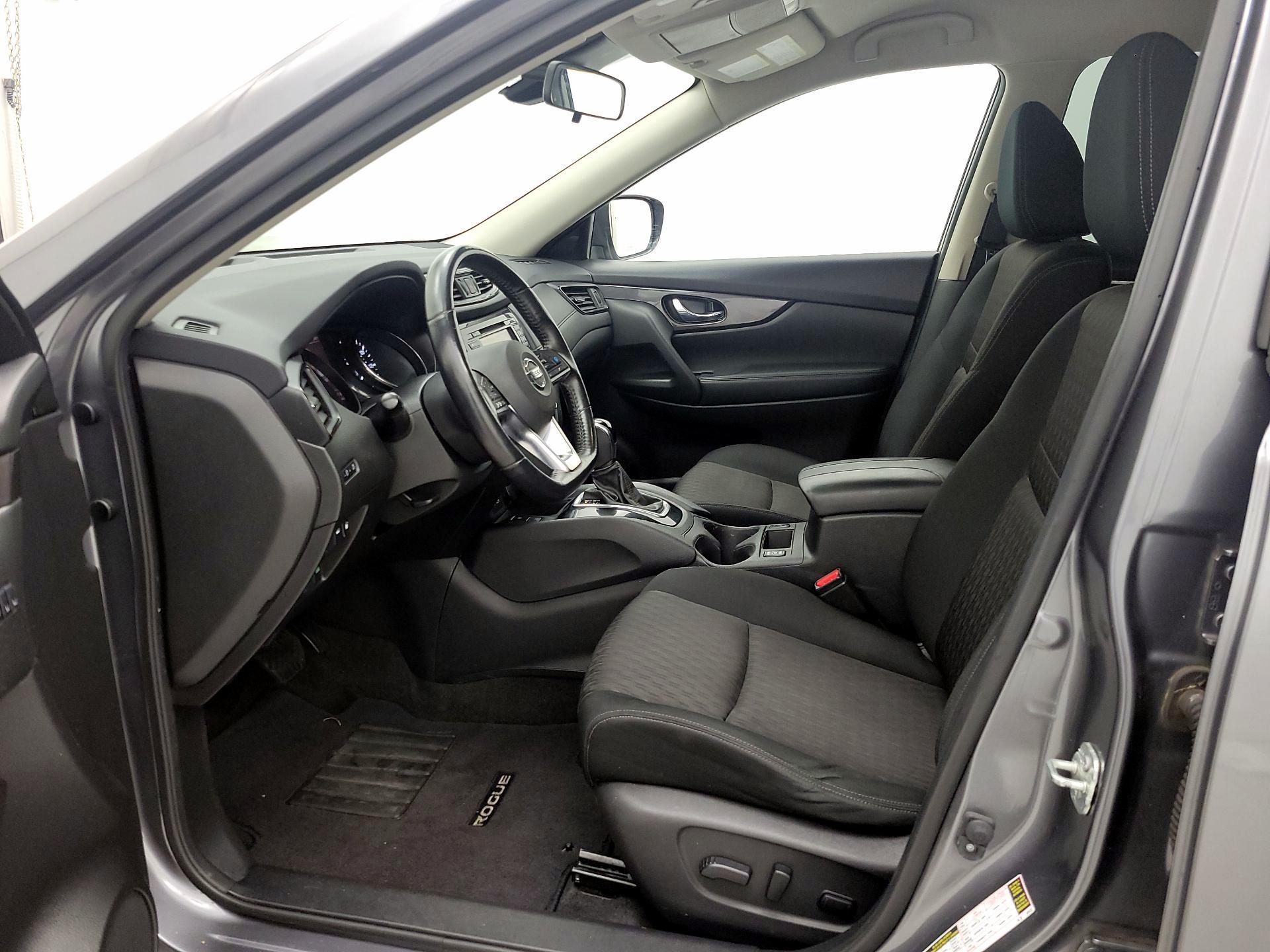 Thumbnail: 2019 Nissan Rogue - 11