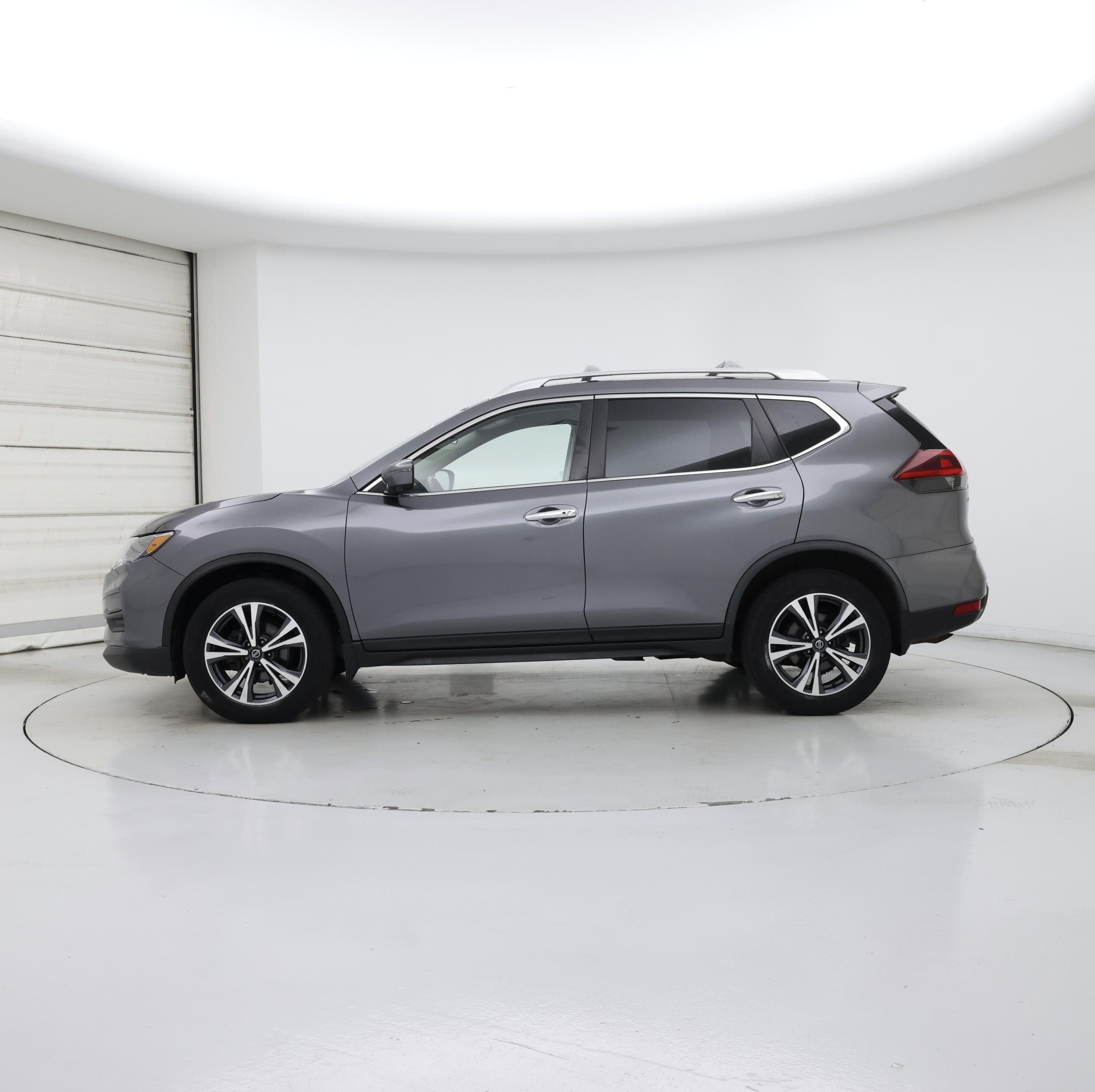 Thumbnail: 2019 Nissan Rogue - 3