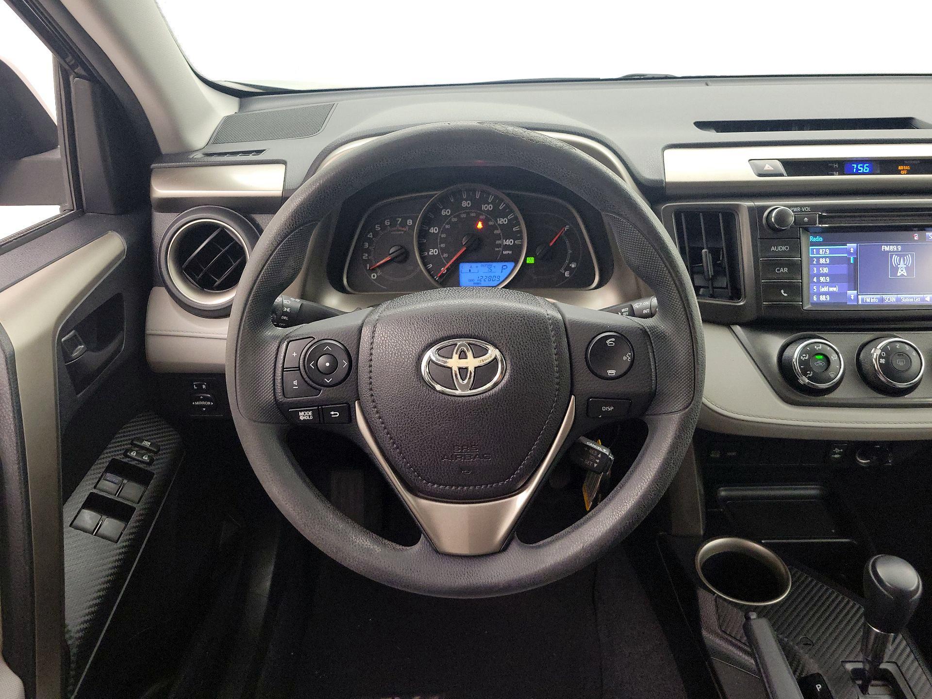 Thumbnail: 2014 Toyota RAV4 - 10