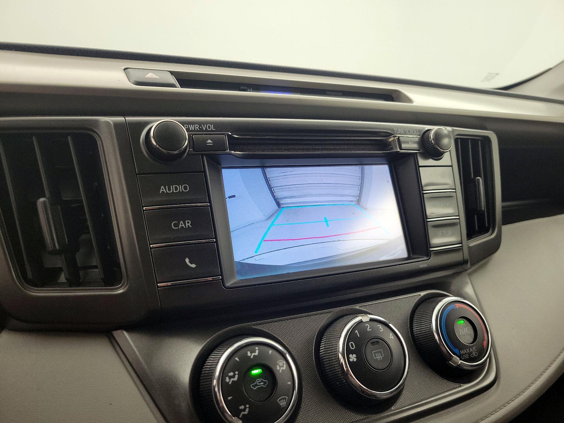 Thumbnail: 2014 Toyota RAV4 - 14