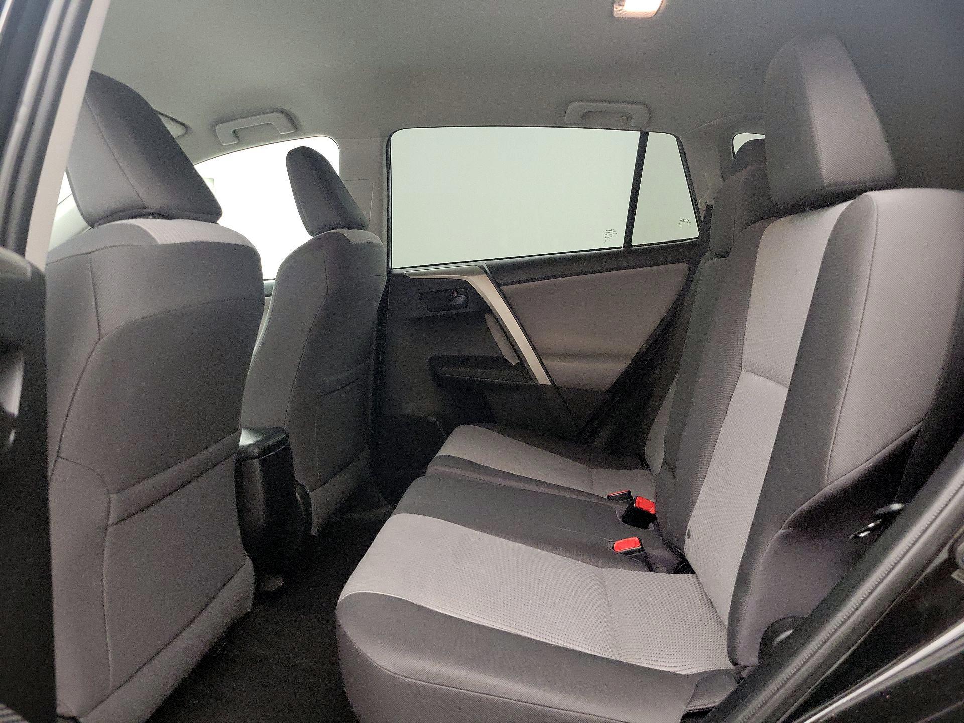 Thumbnail: 2014 Toyota RAV4 - 19