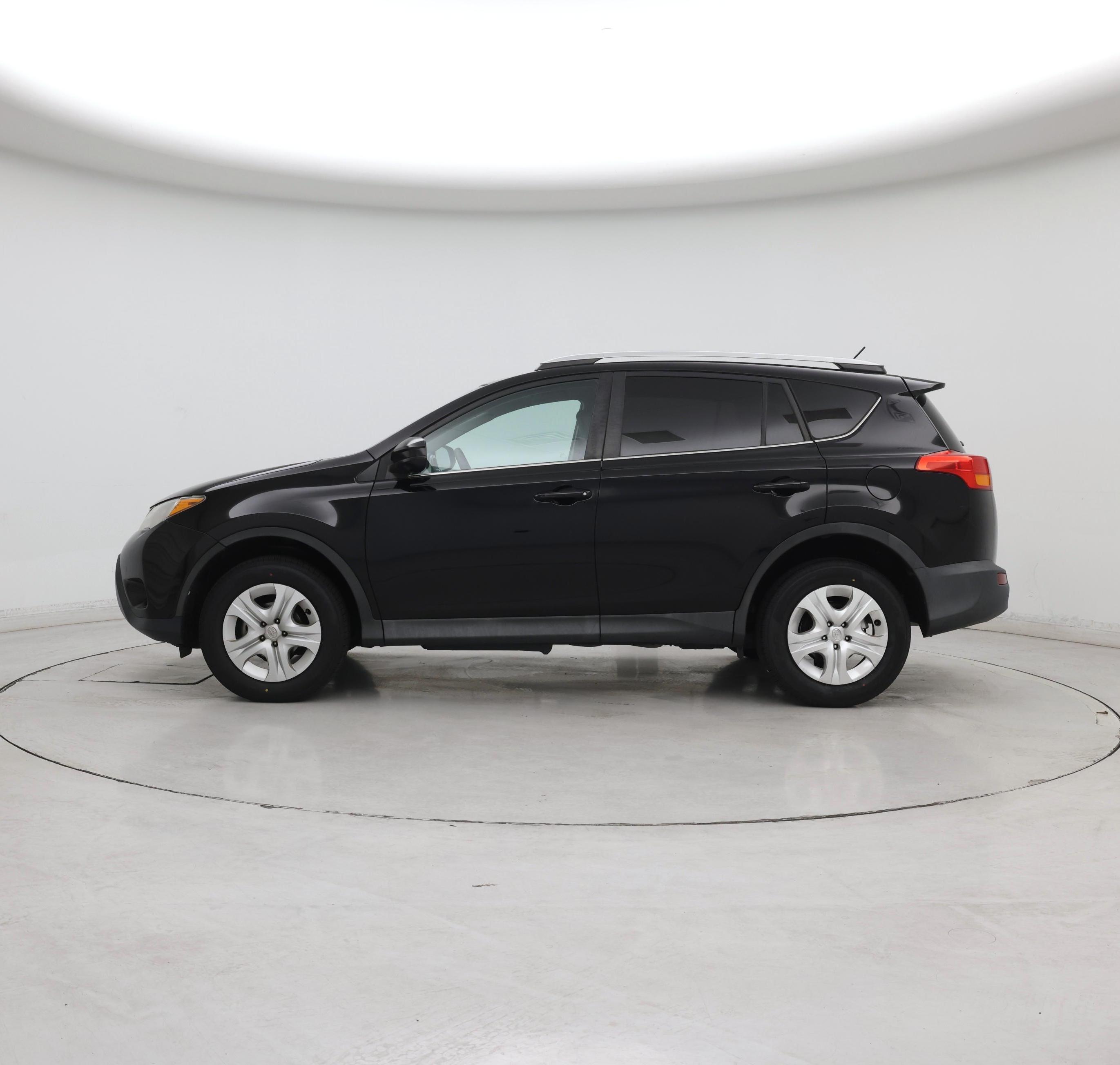 Thumbnail: 2014 Toyota RAV4 - 3