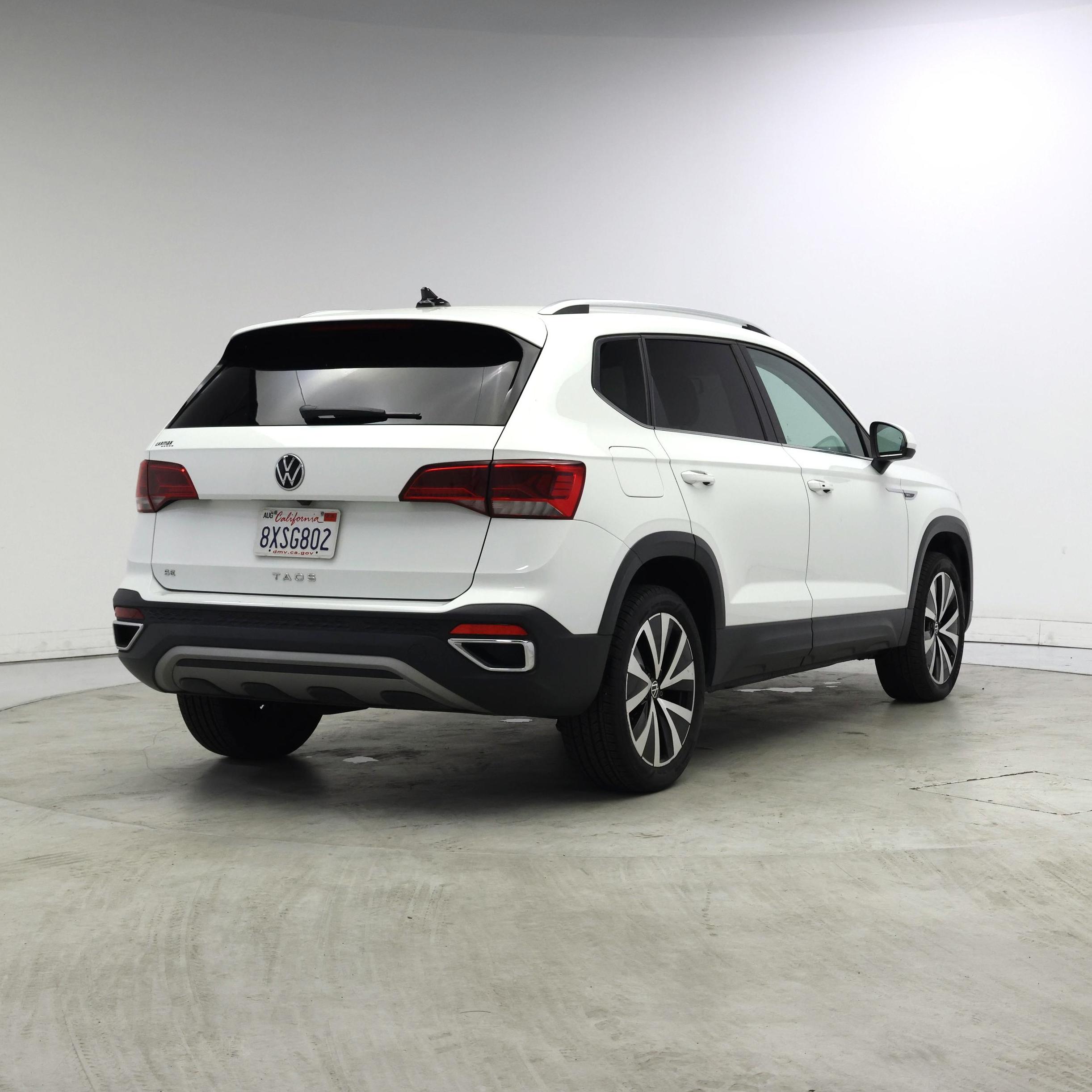 Thumbnail: 2022 Volkswagen Taos - 8