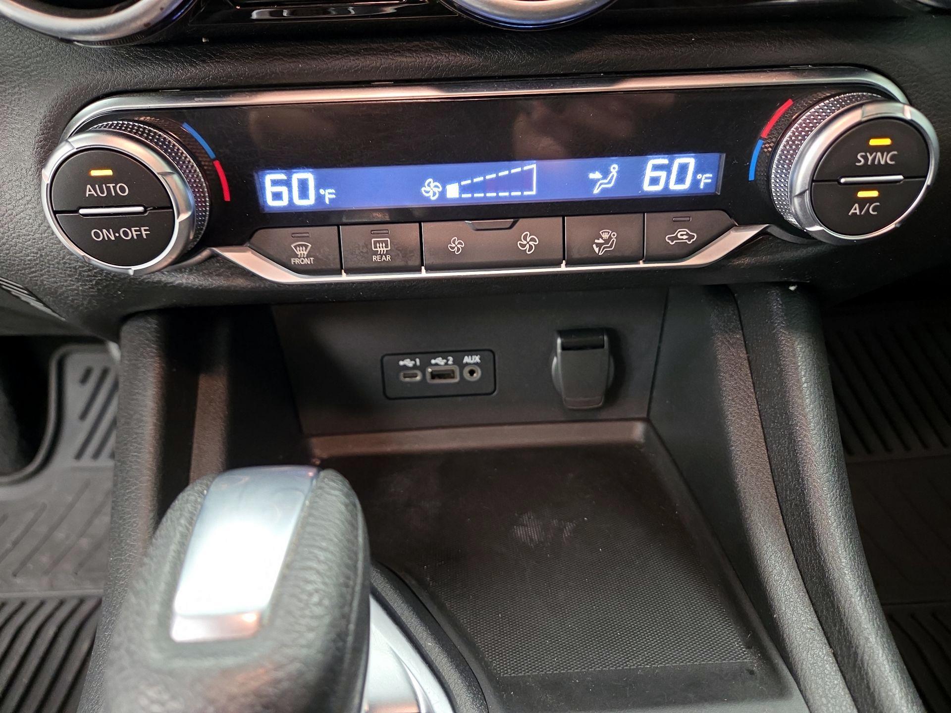 Thumbnail: 2020 Nissan Sentra - 16