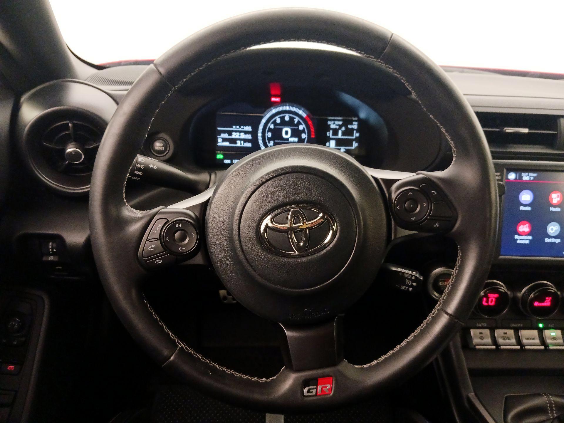 Thumbnail: 2023 Toyota GR86 - 10