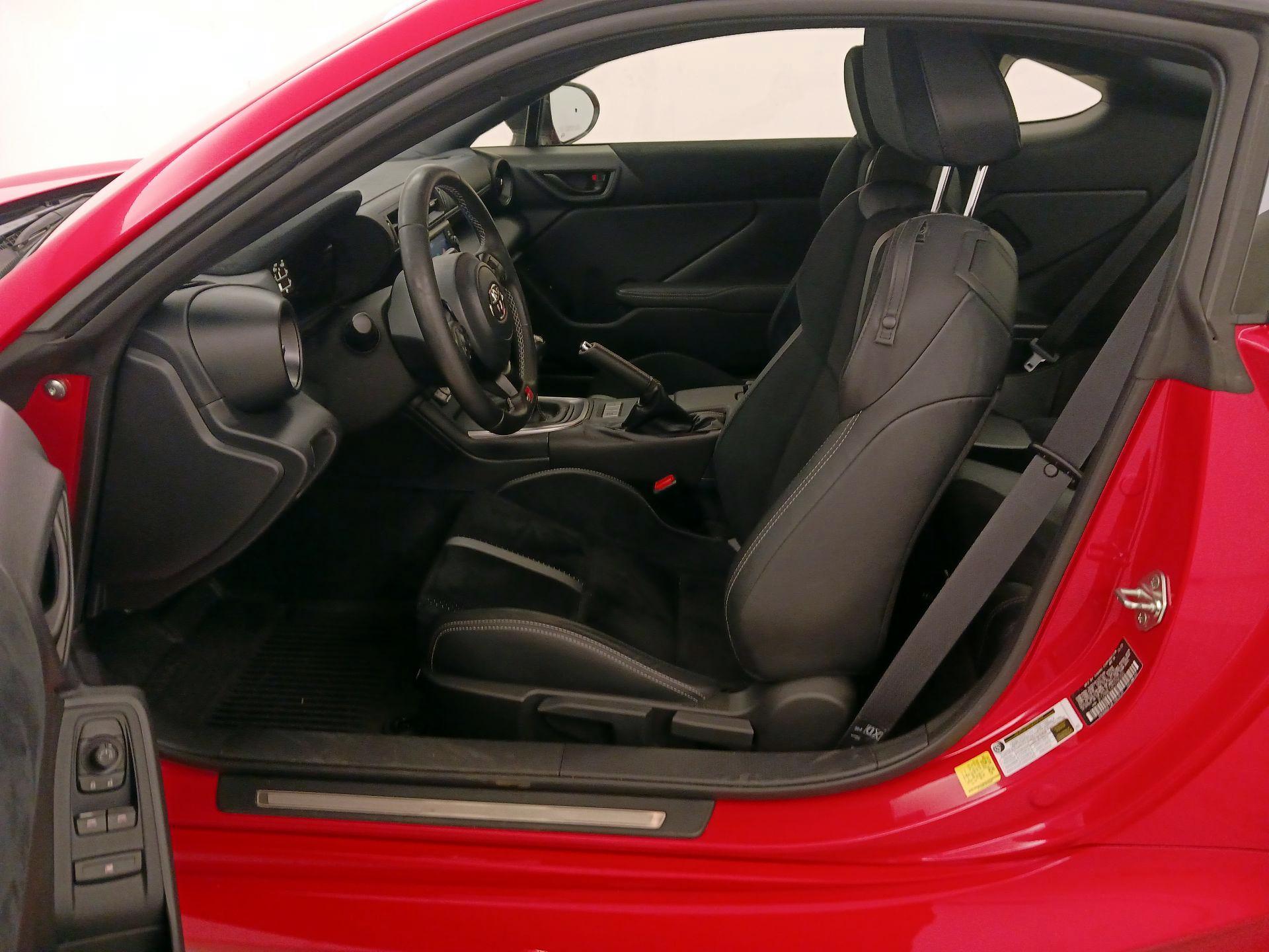 Thumbnail: 2023 Toyota GR86 - 11