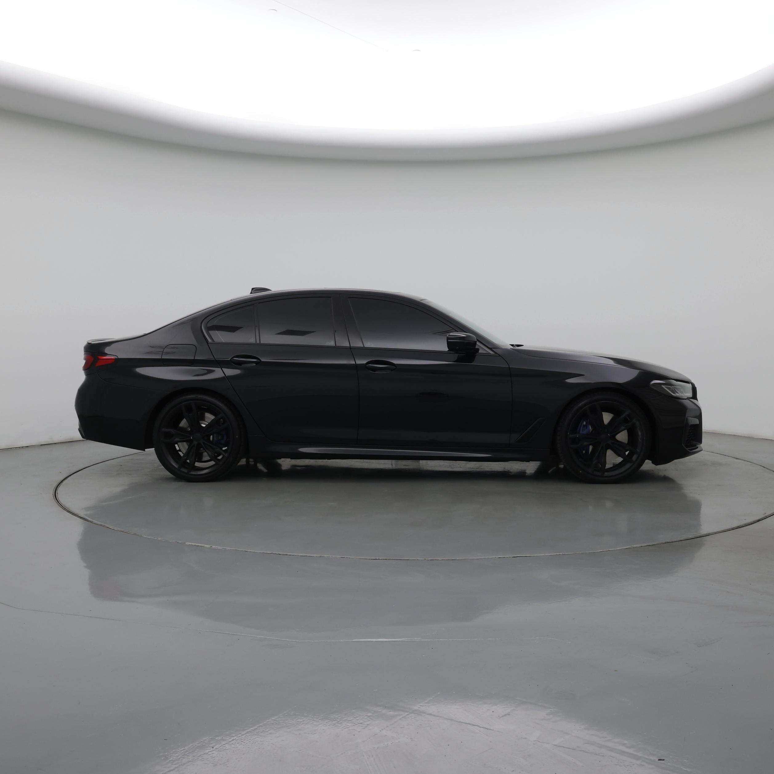 Thumbnail: 2021 BMW 5 Series - 7