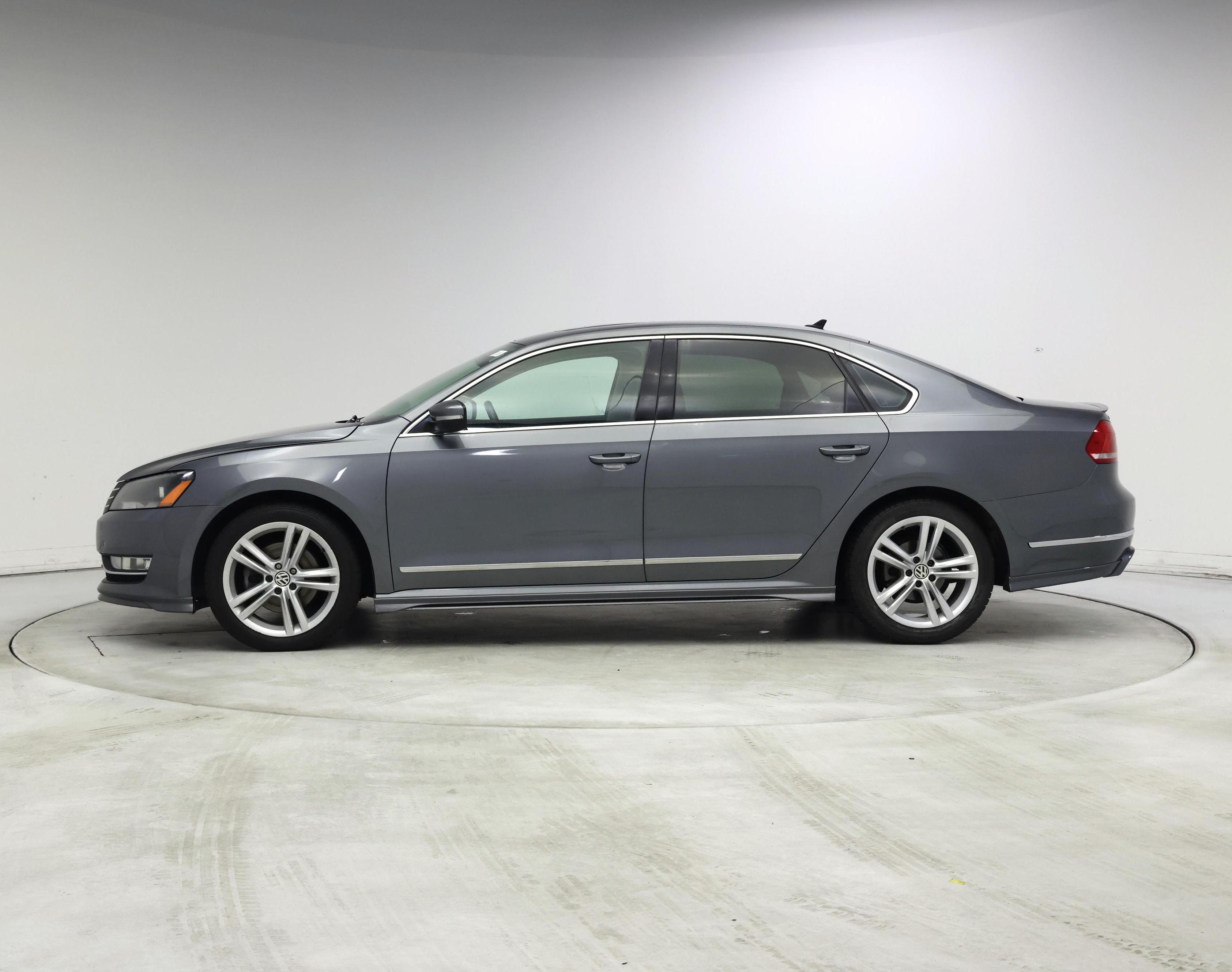 Thumbnail: 2015 Volkswagen Passat - 3