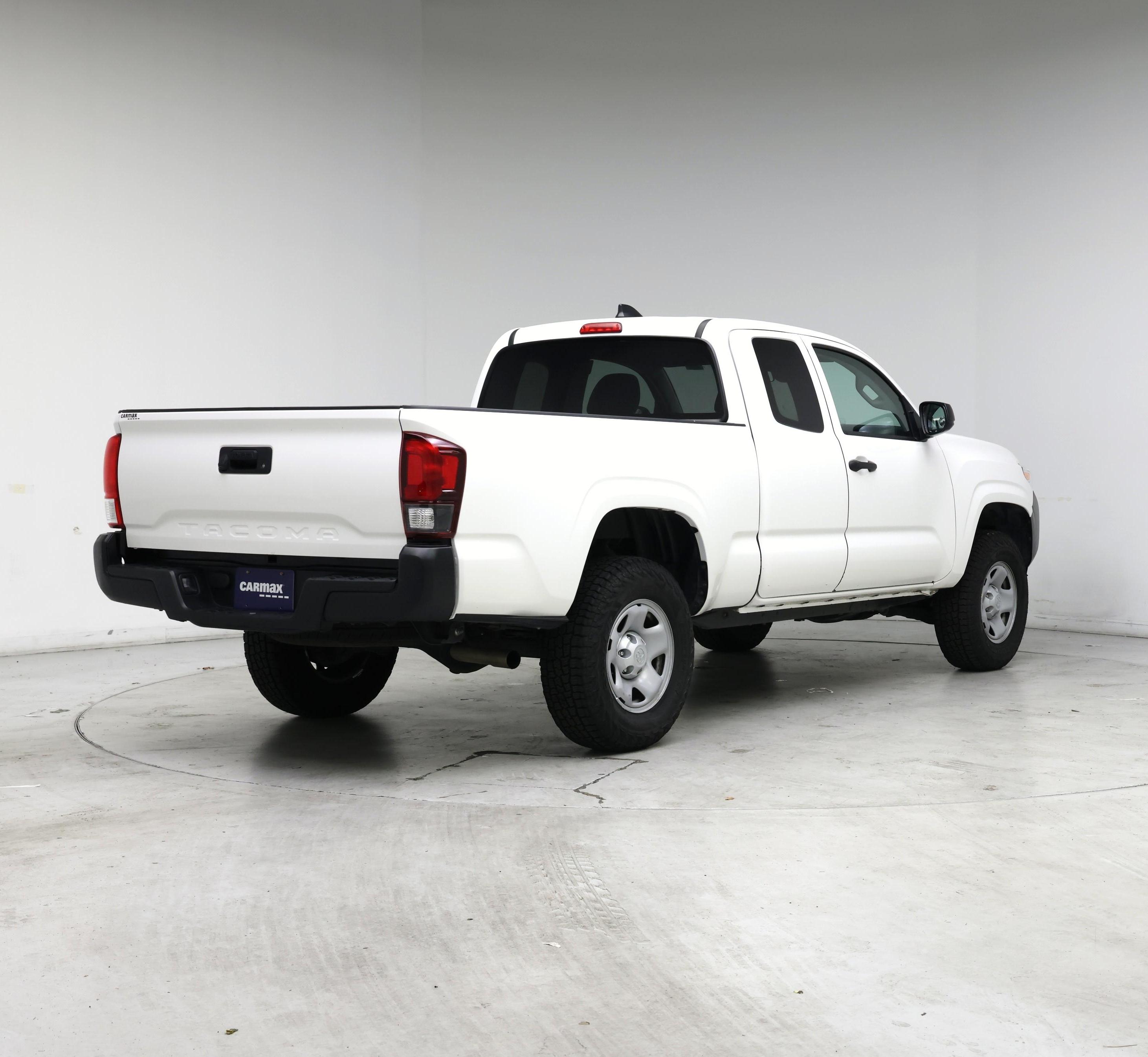 Thumbnail: 2022 Toyota Tacoma - 8