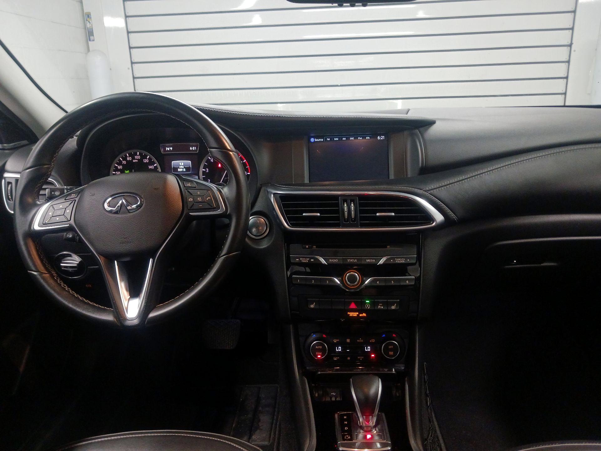 Thumbnail: 2019 INFINITI QX30 - 9