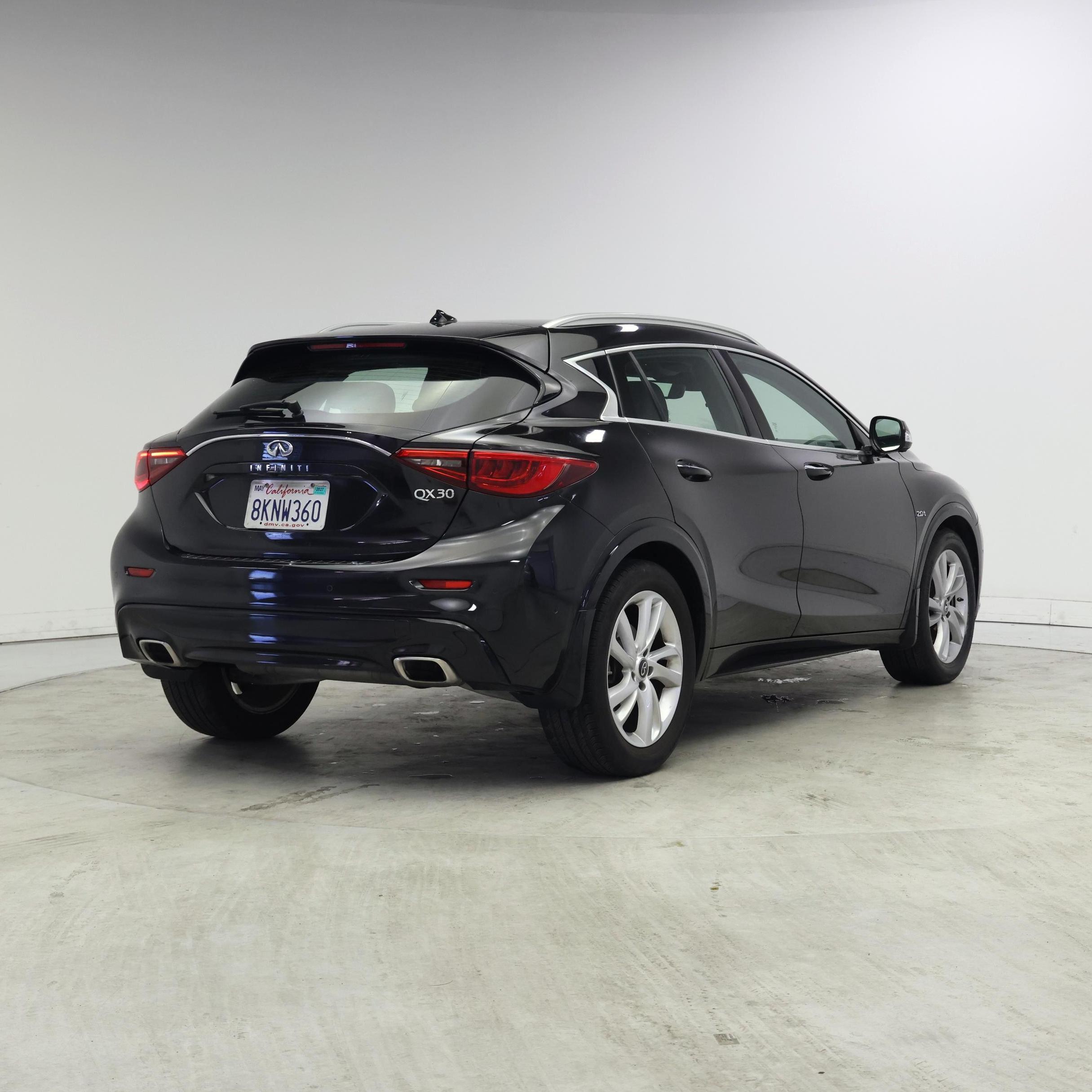 Thumbnail: 2019 INFINITI QX30 - 8