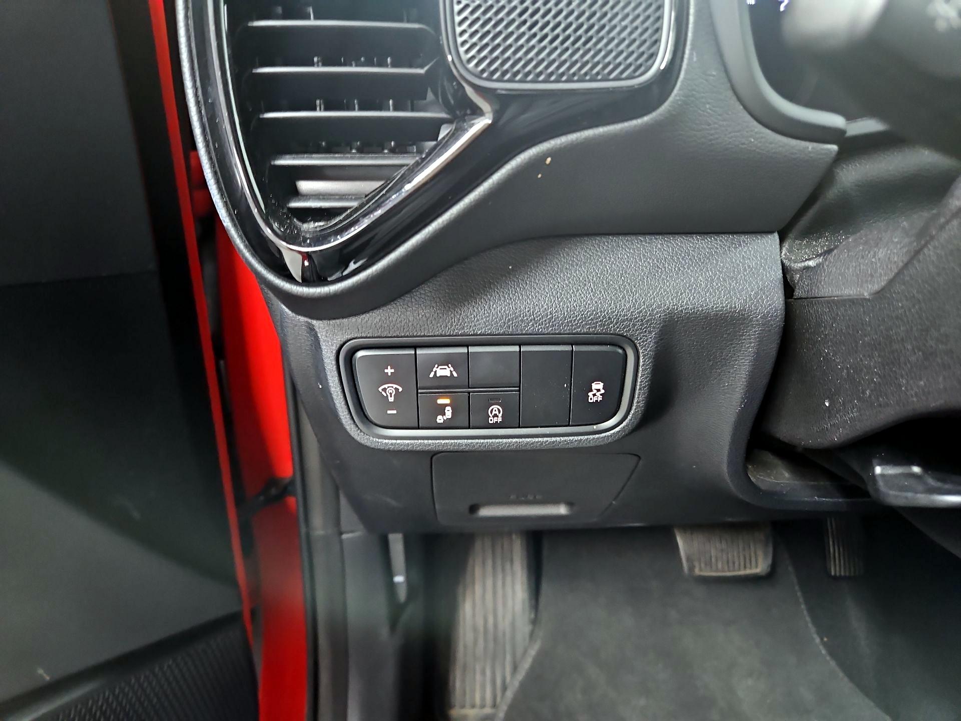 Thumbnail: 2020 Kia Soul - 13