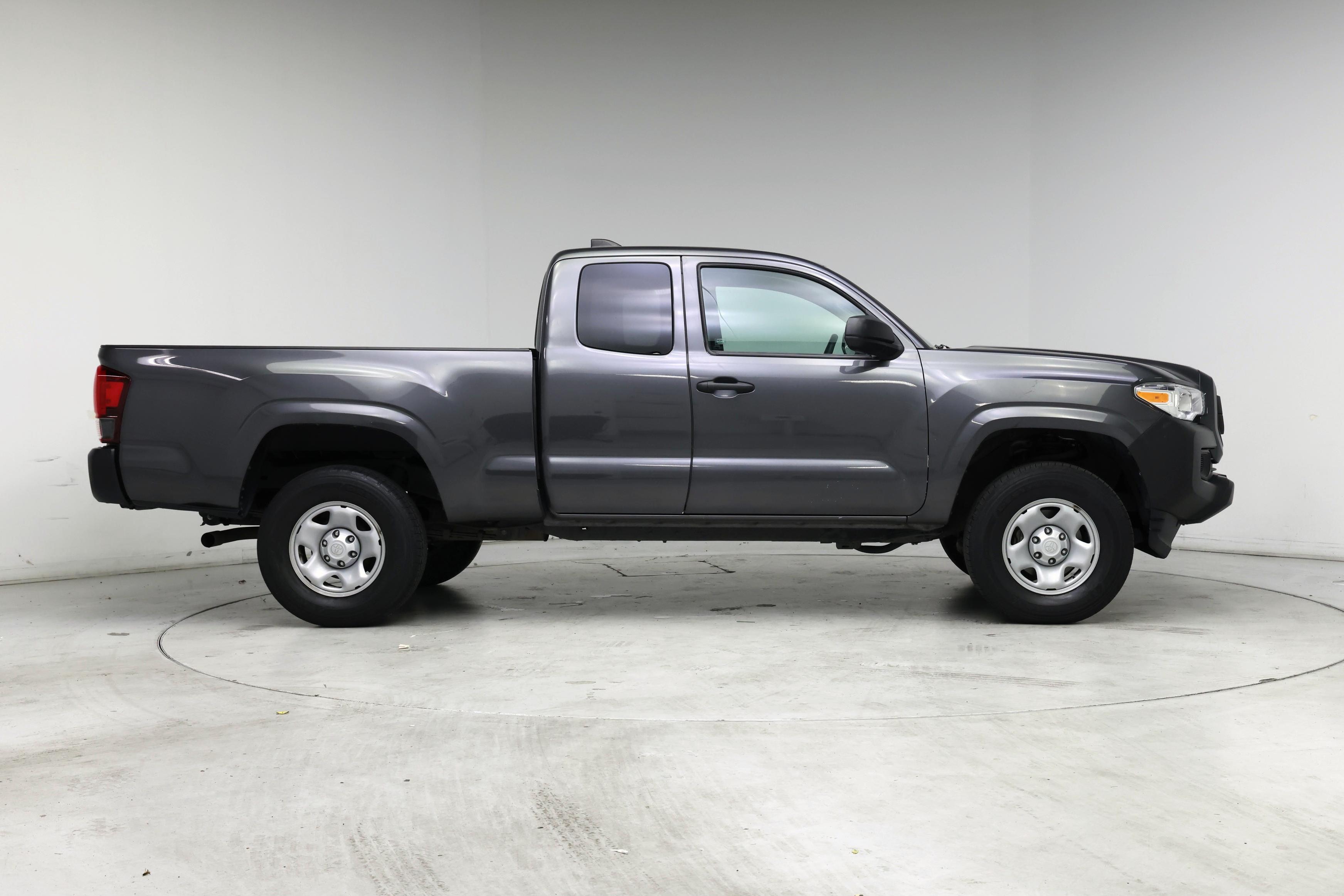Thumbnail: 2022 Toyota Tacoma - 7
