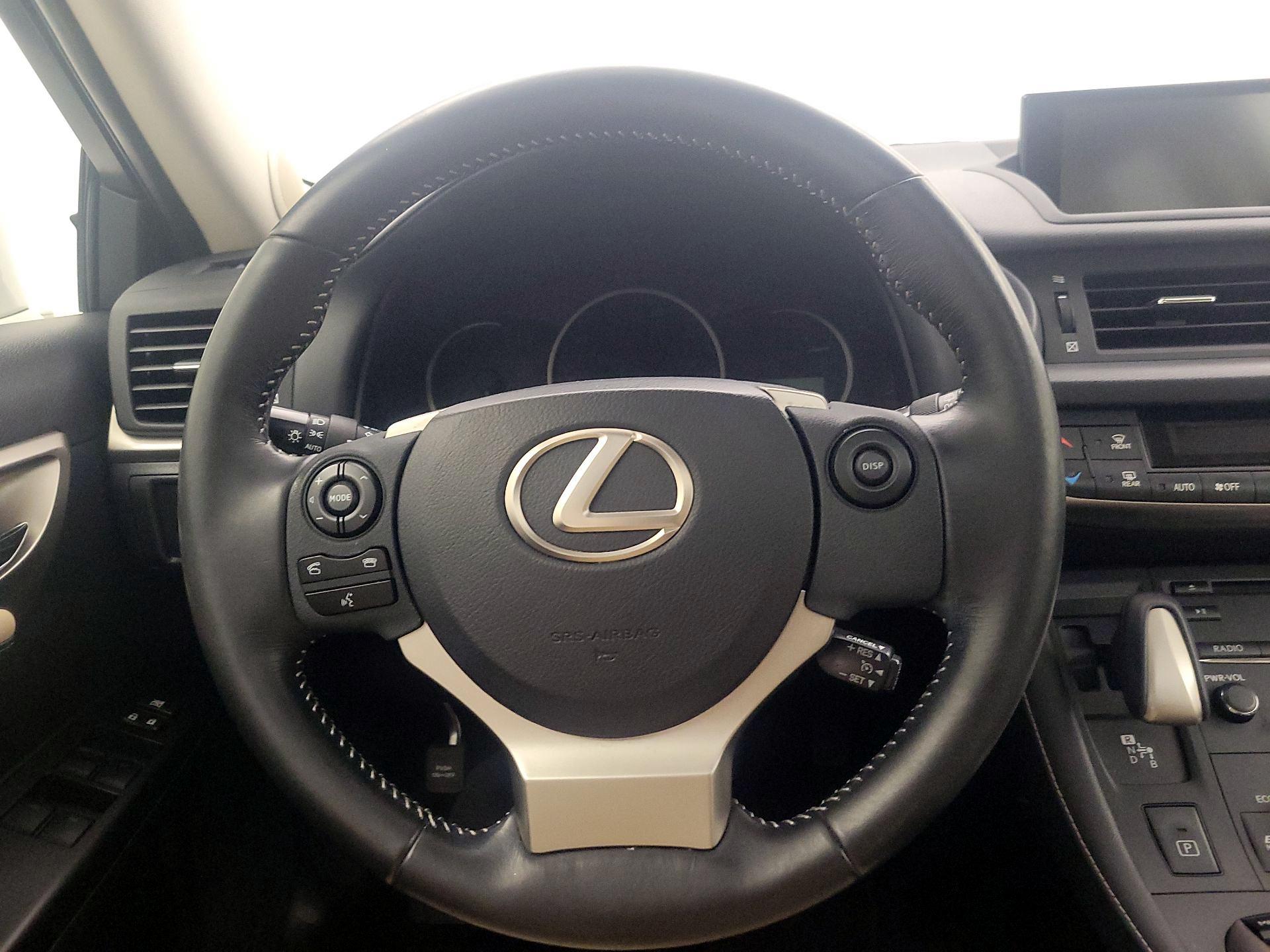 Thumbnail: 2017 Lexus CT - 10