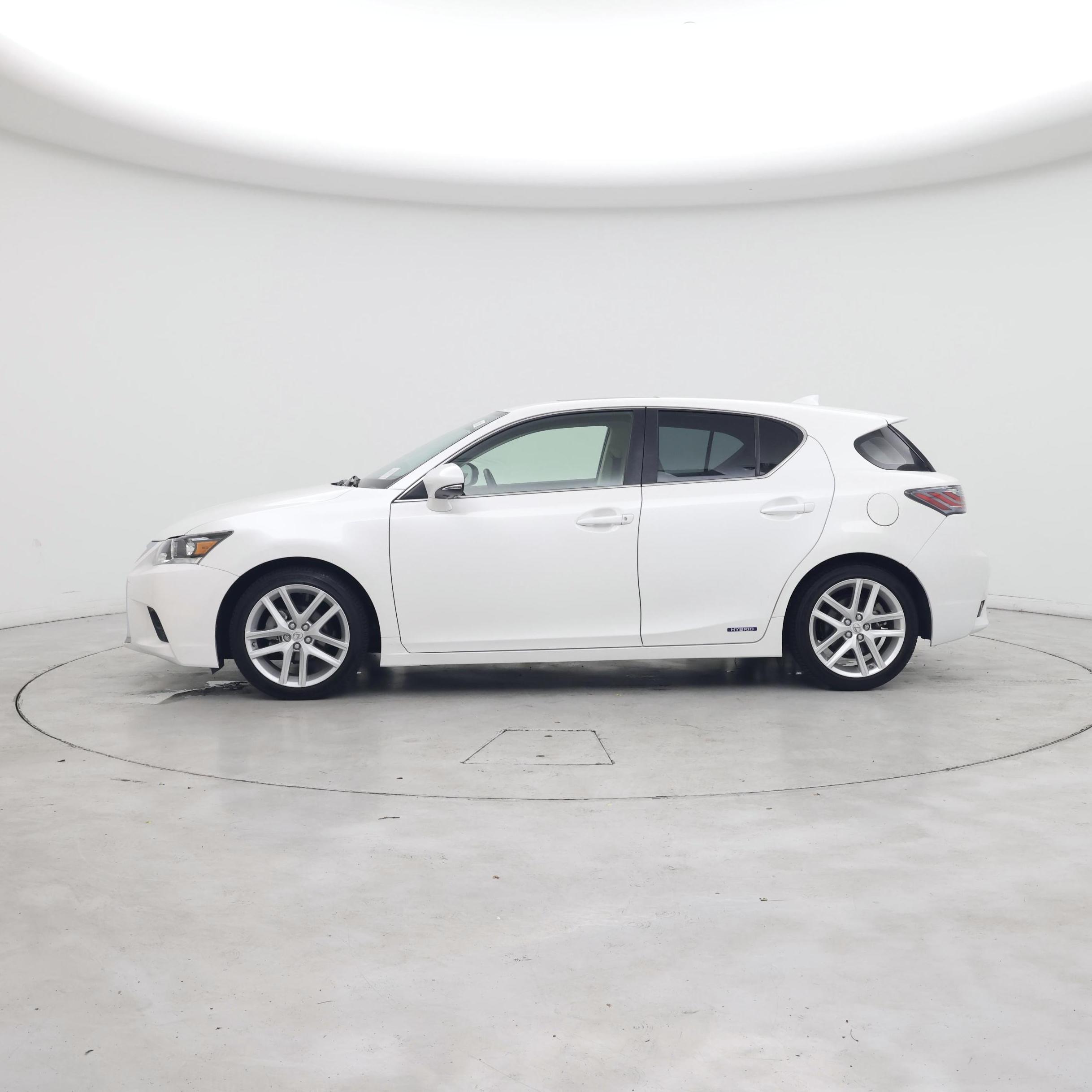 Thumbnail: 2017 Lexus CT - 3