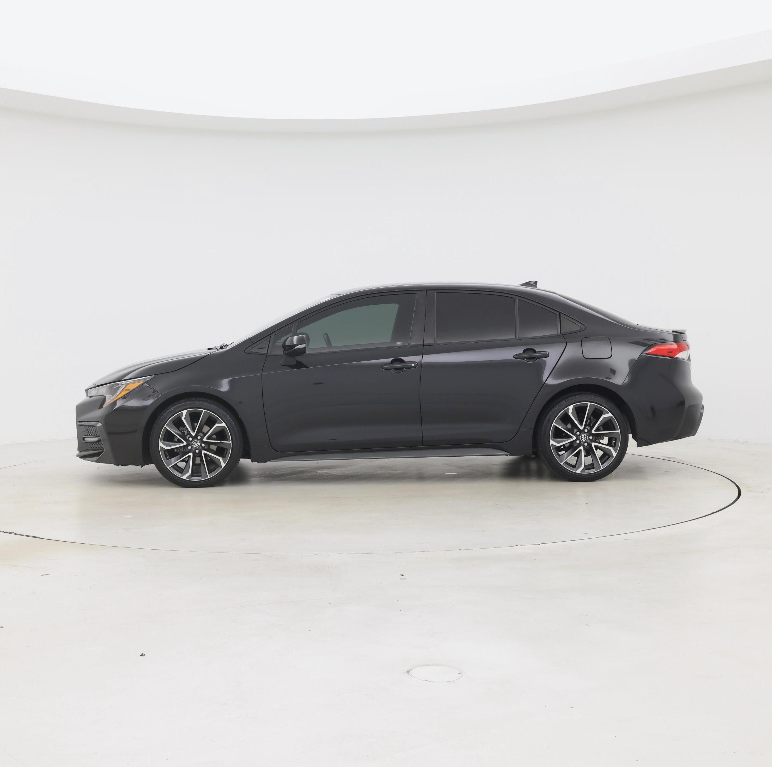 Thumbnail: 2021 Toyota Corolla - 3