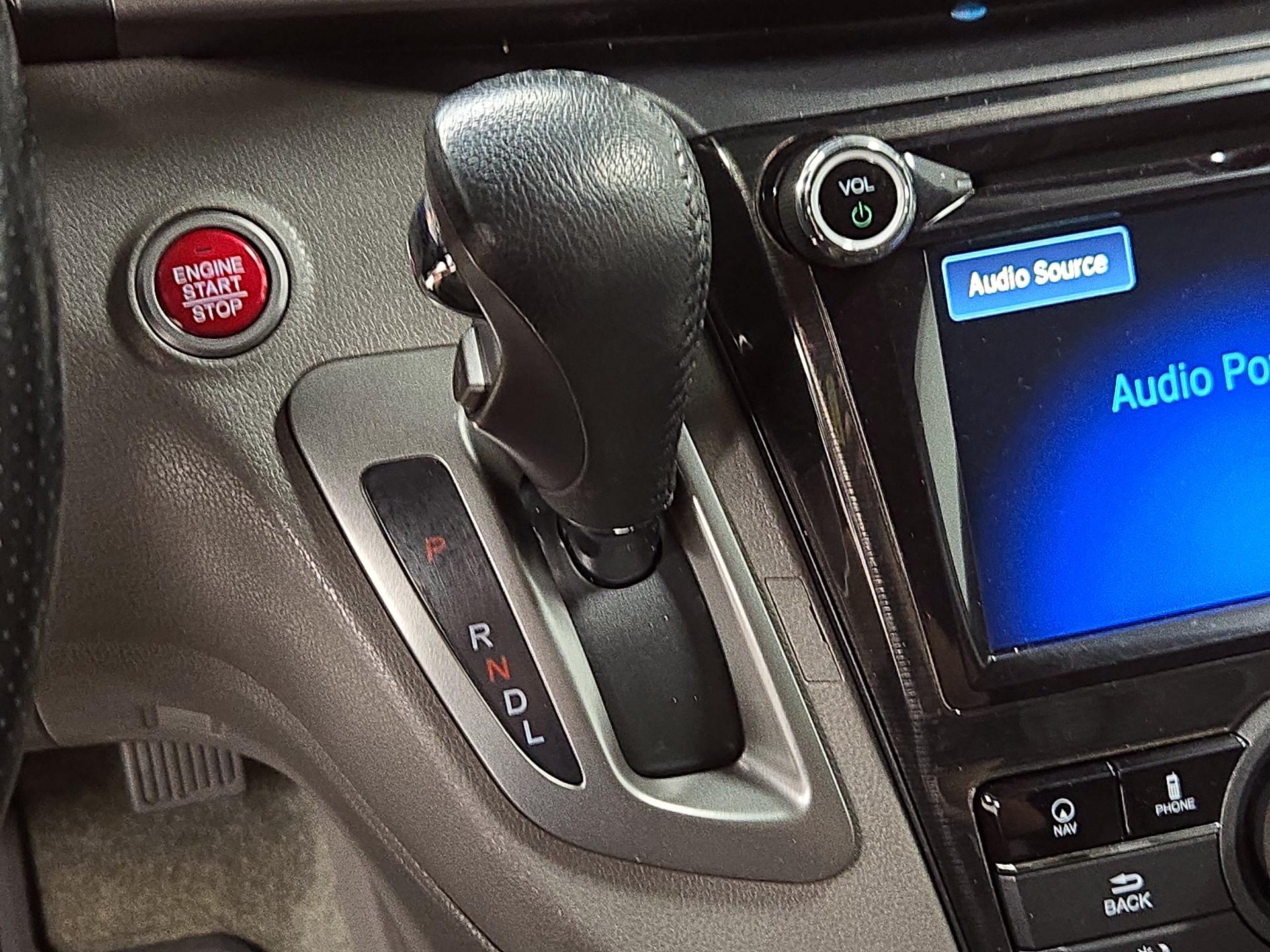 Thumbnail: 2015 Honda Odyssey - 18