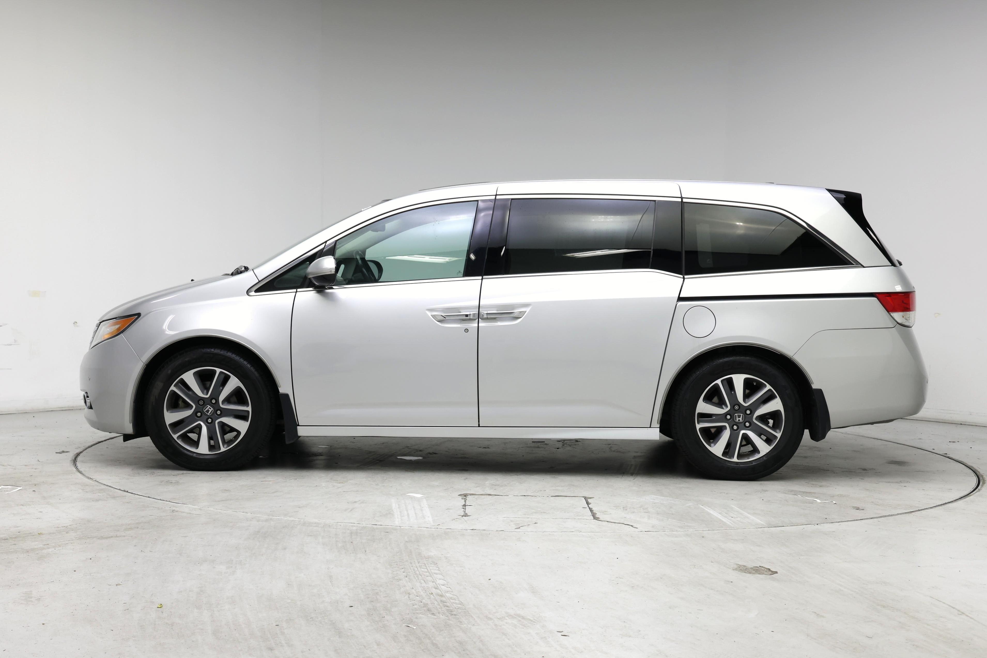 Thumbnail: 2015 Honda Odyssey - 3