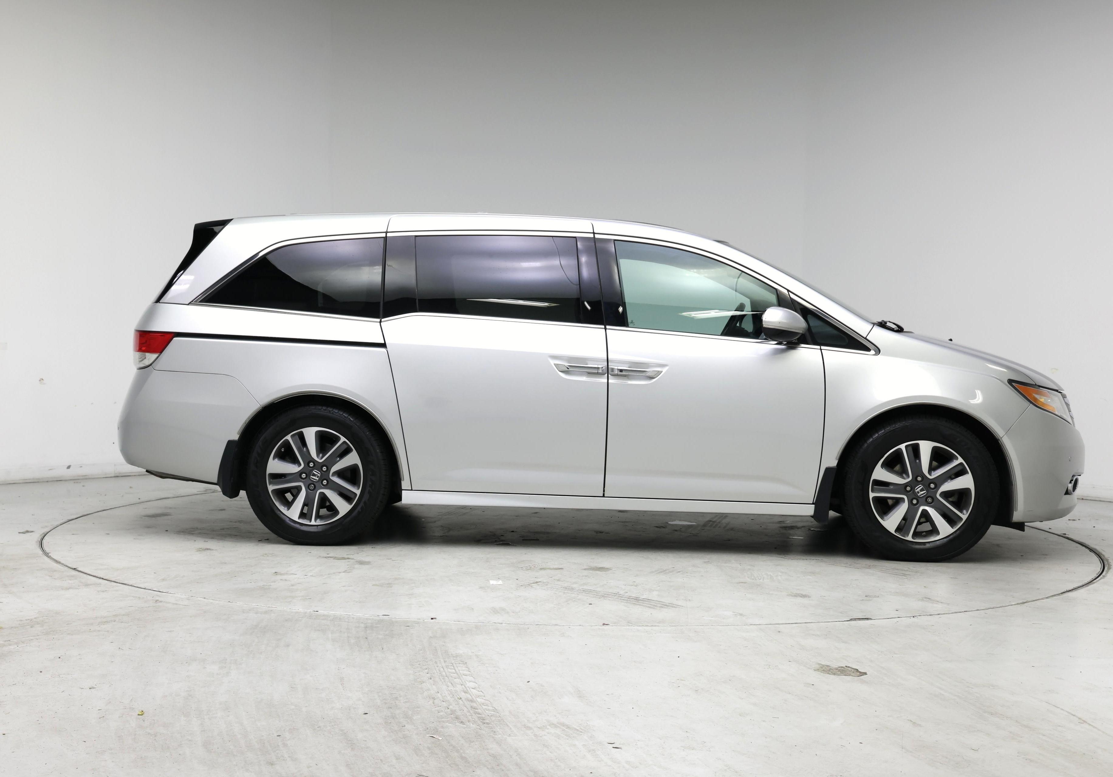 Thumbnail: 2015 Honda Odyssey - 7