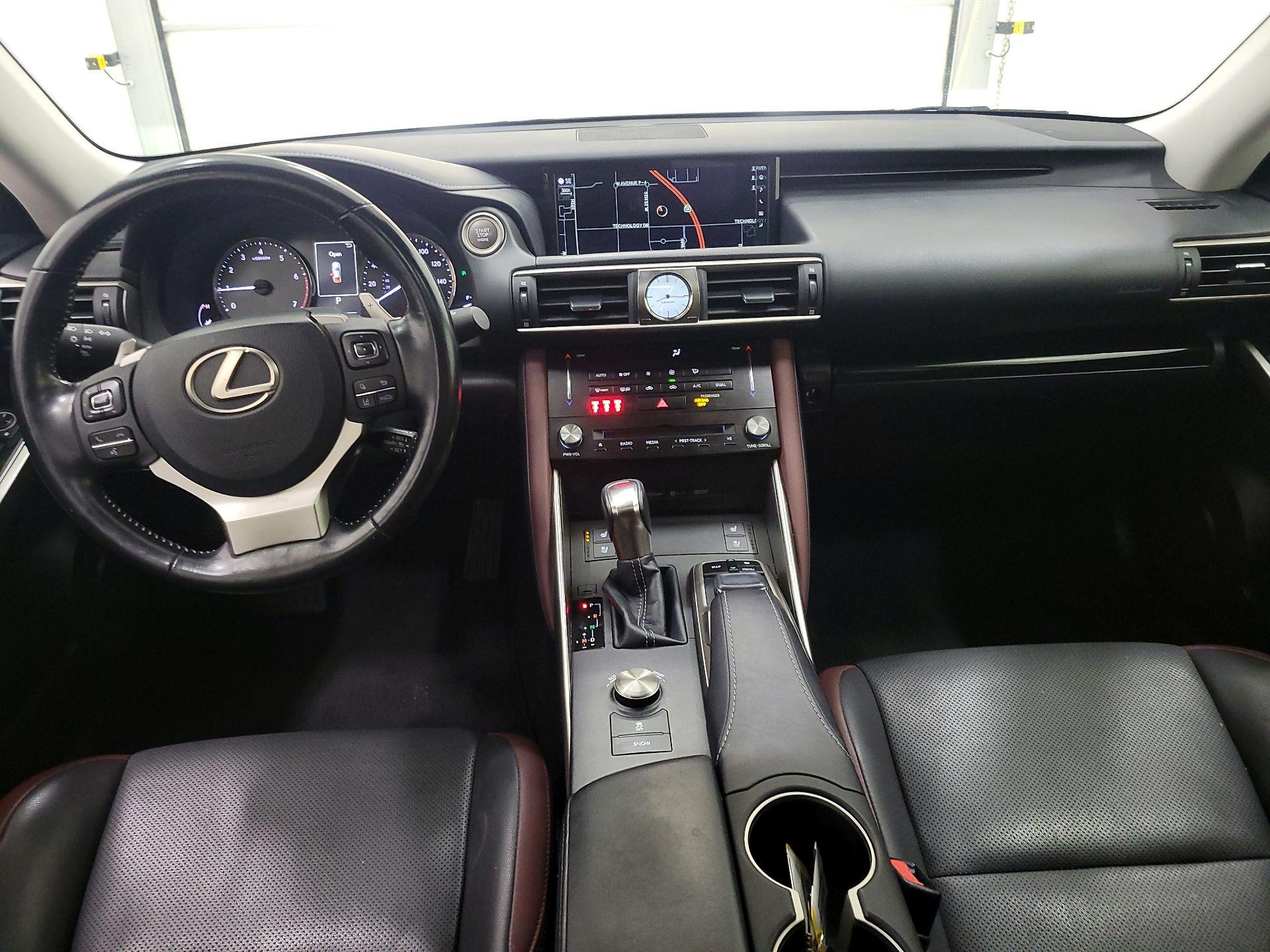 Thumbnail: 2017 Lexus IS - 9