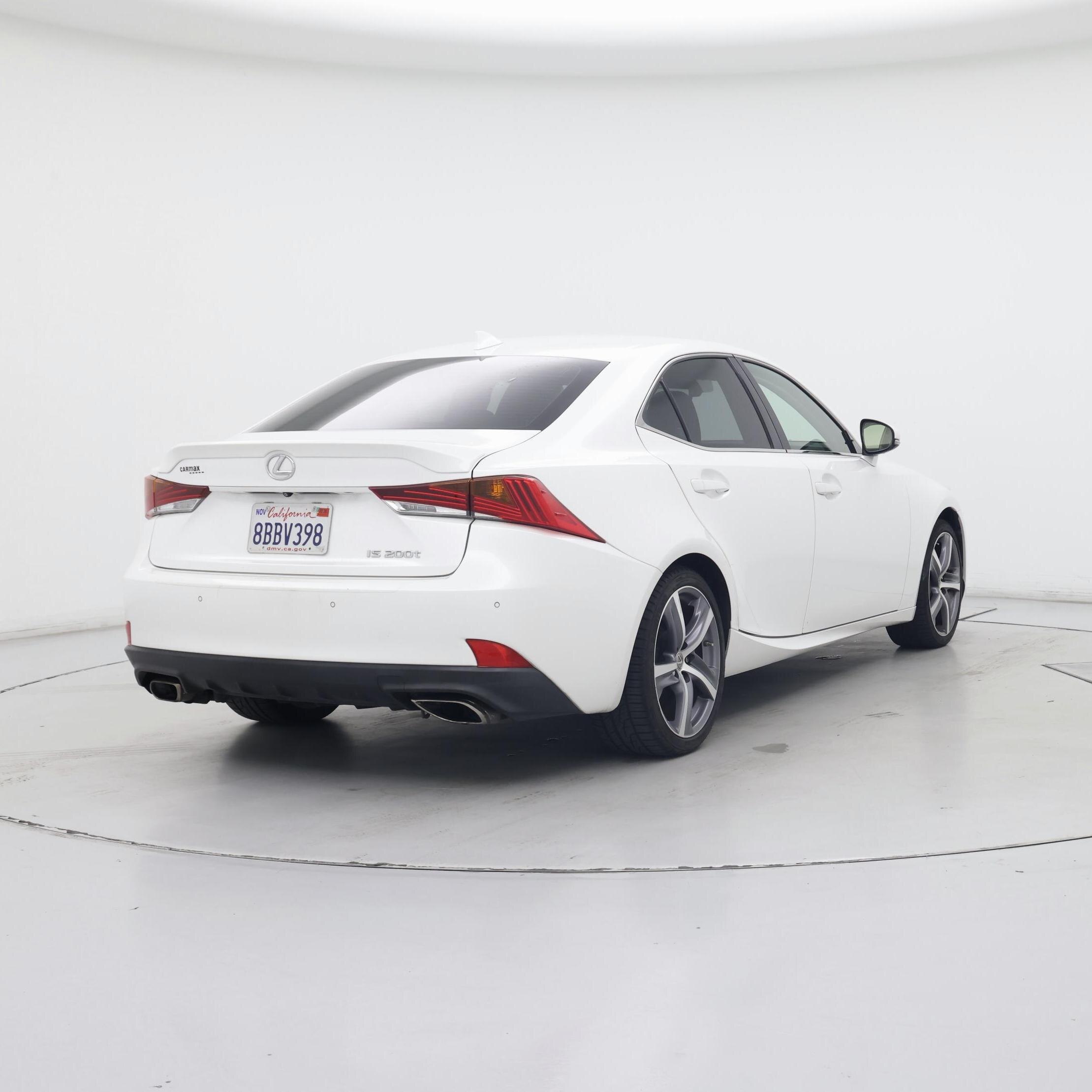 Thumbnail: 2017 Lexus IS - 8