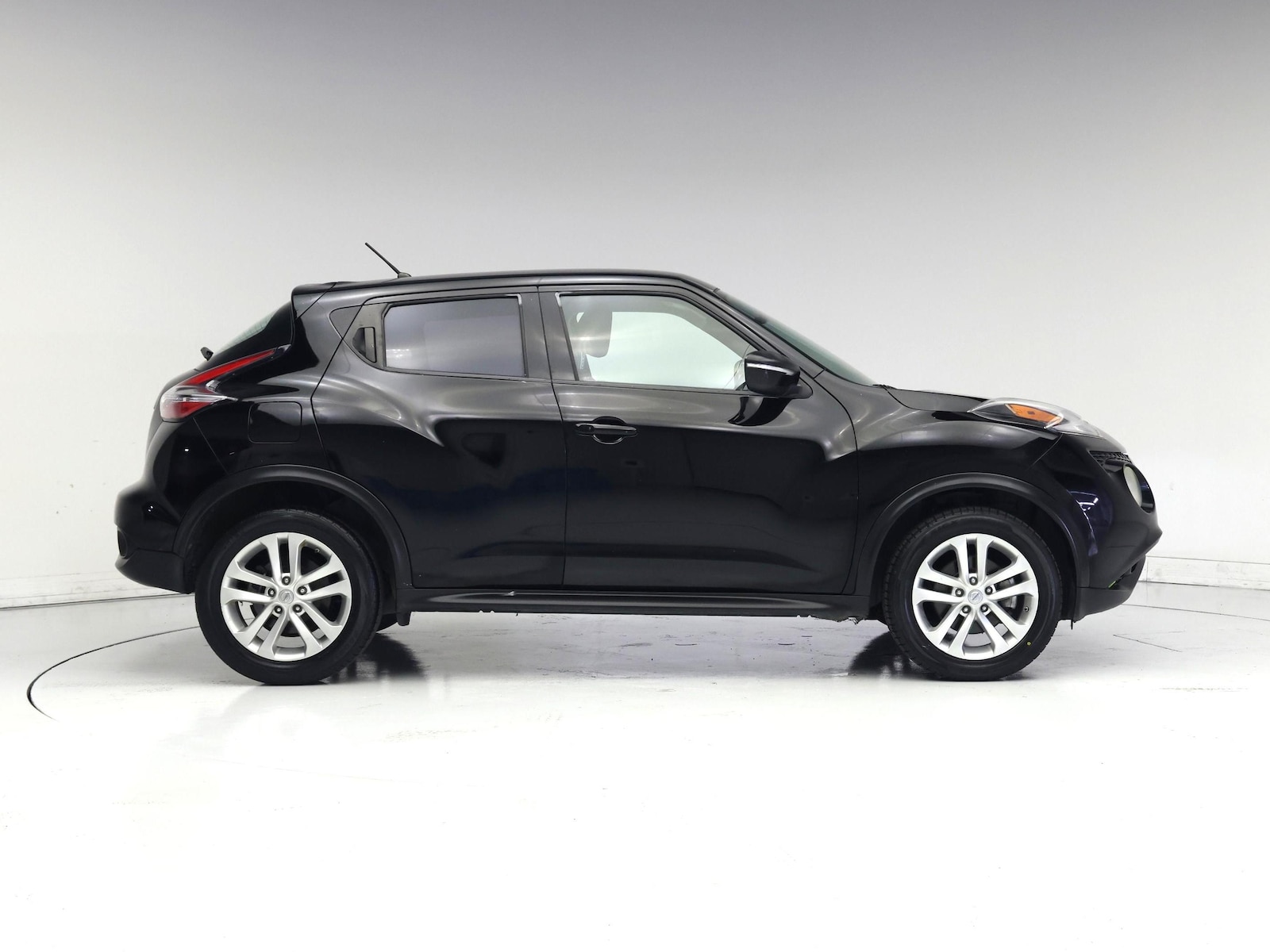 2016 Nissan Juke S - Photo 8