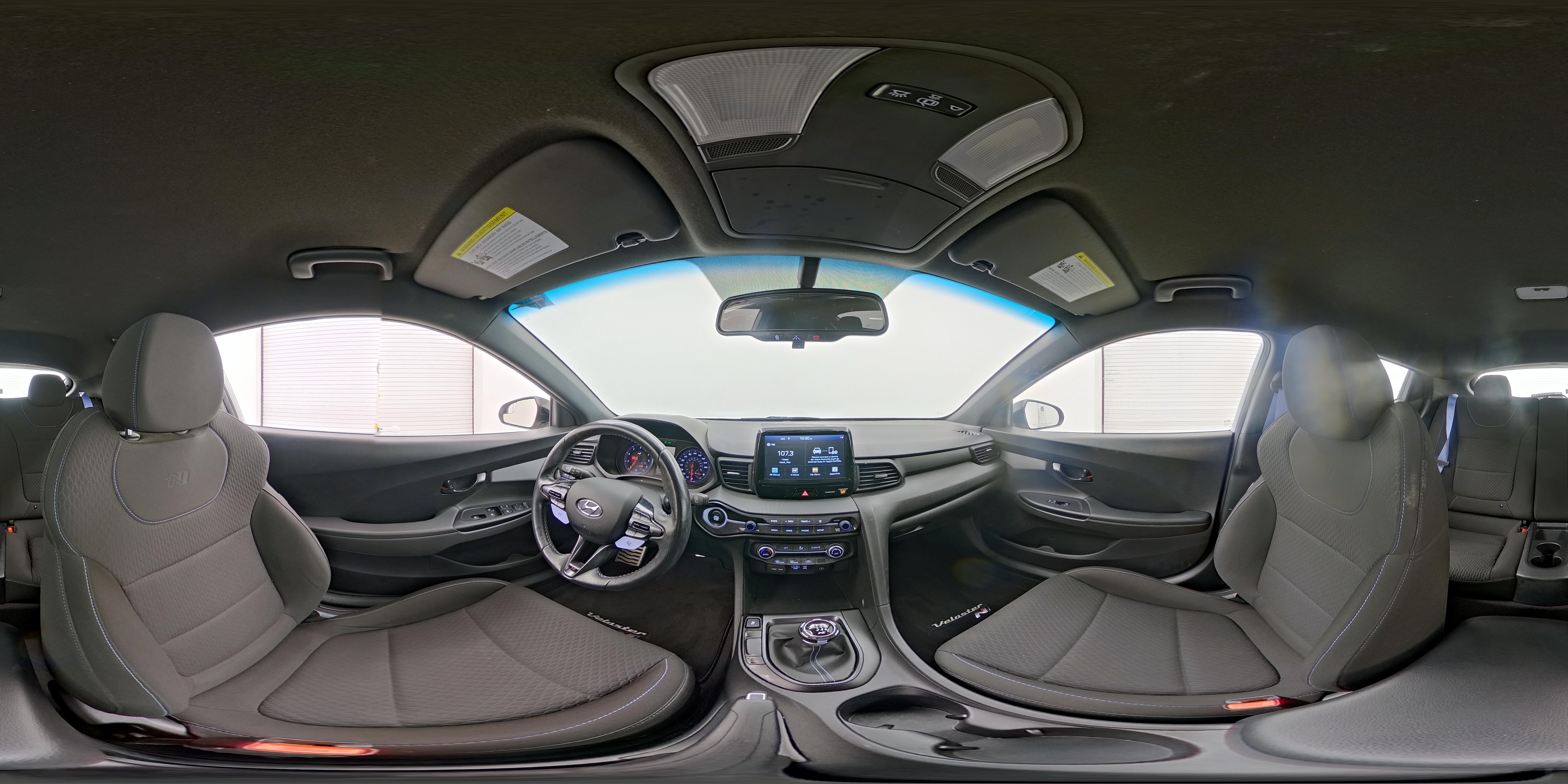 2020 Hyundai Veloster N - Photo 22