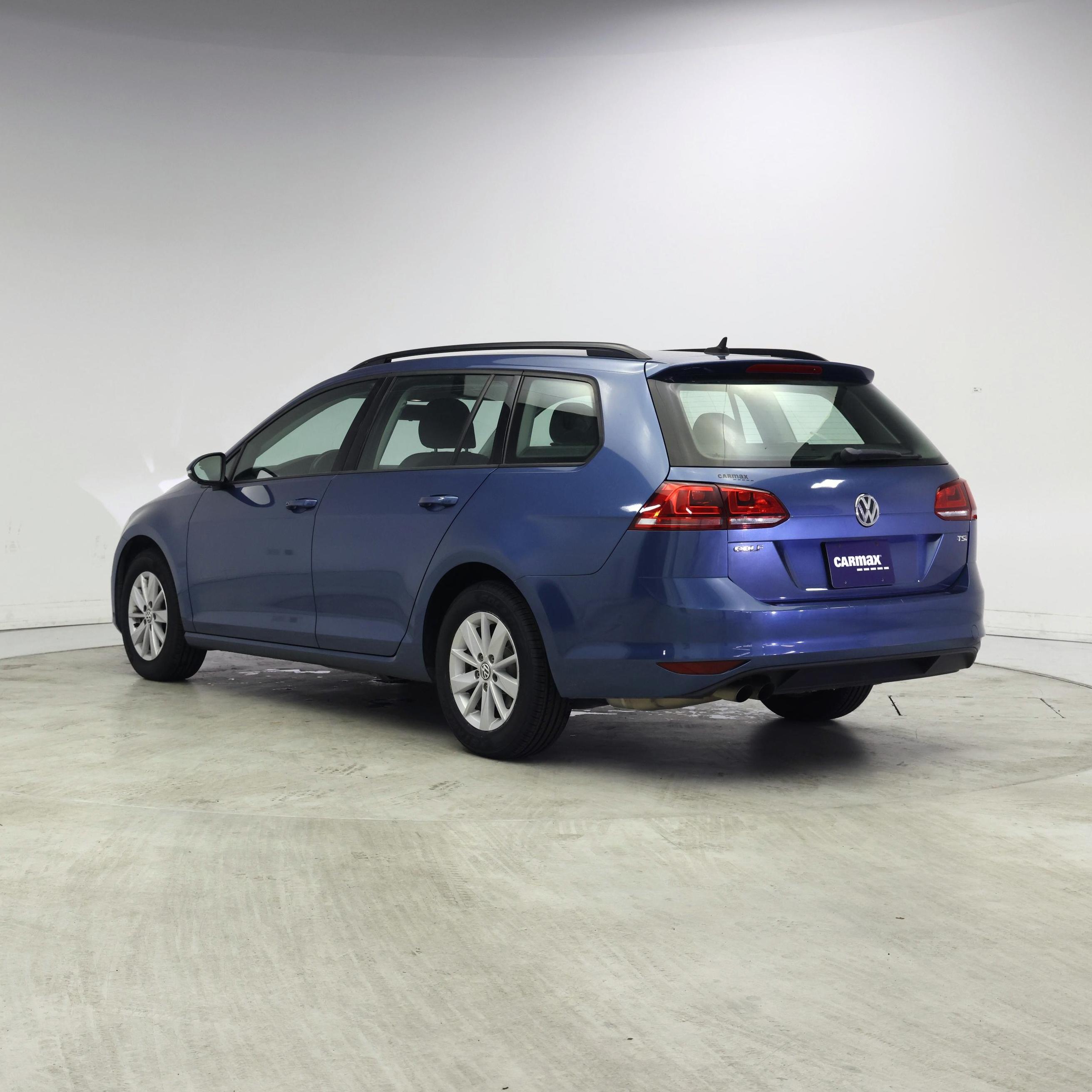 Thumbnail: 2016 Volkswagen Golf - 2