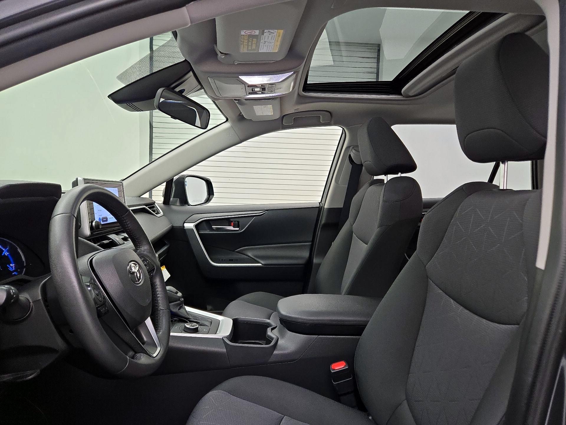 Thumbnail: 2023 Toyota RAV4 - 19