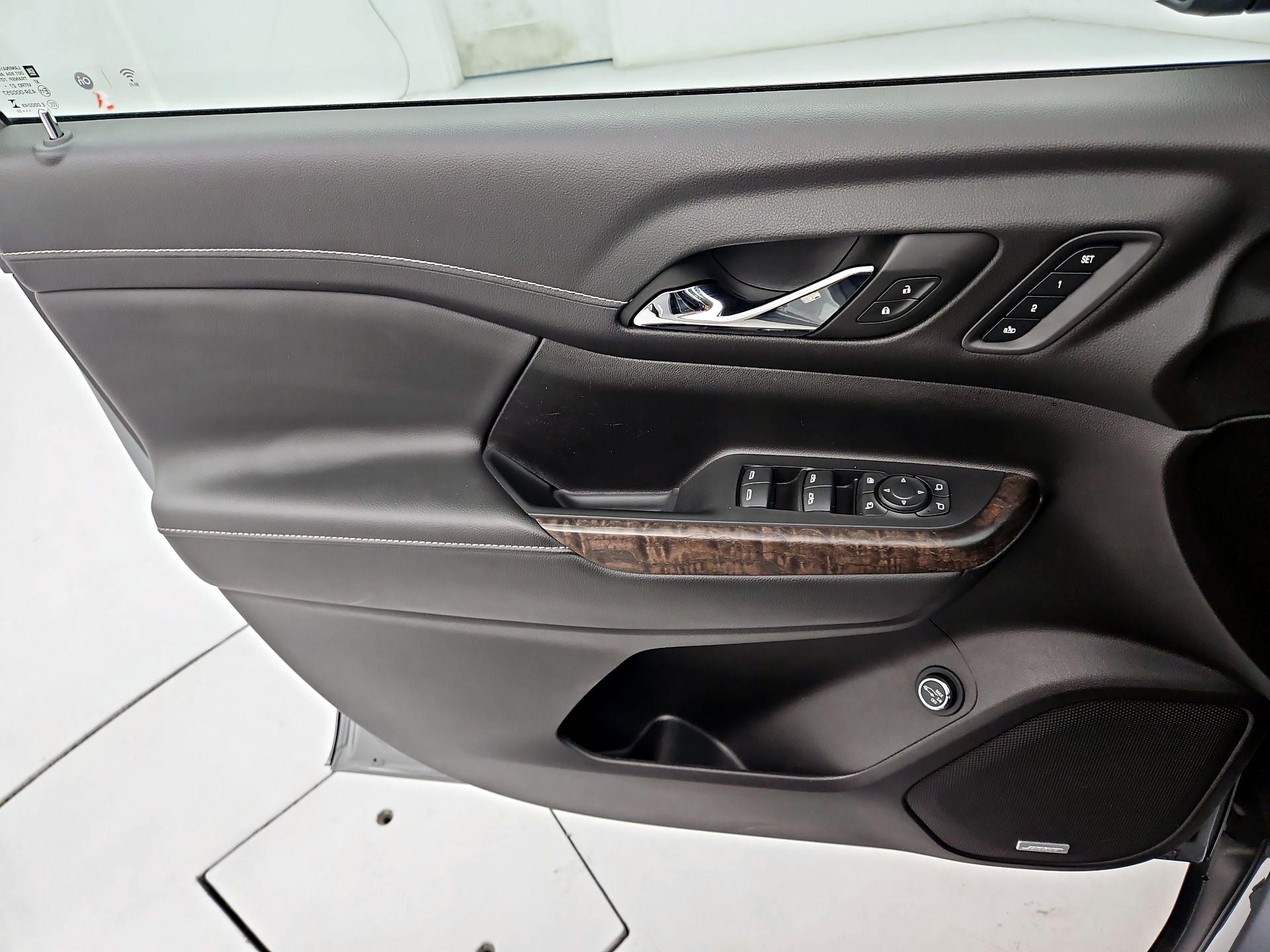 Thumbnail: 2023 GMC Acadia - 12
