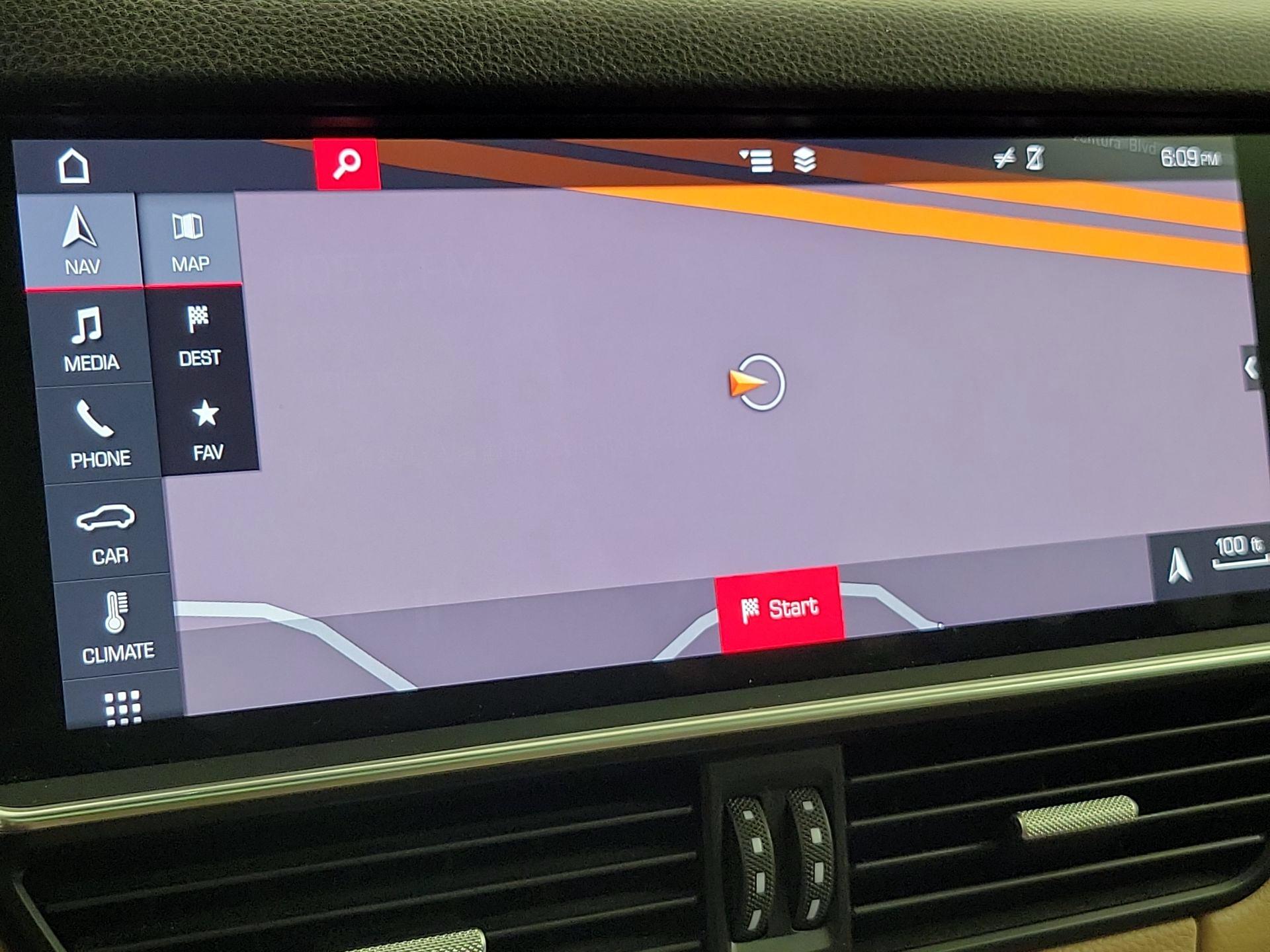 Thumbnail: 2019 Porsche Cayenne - 14