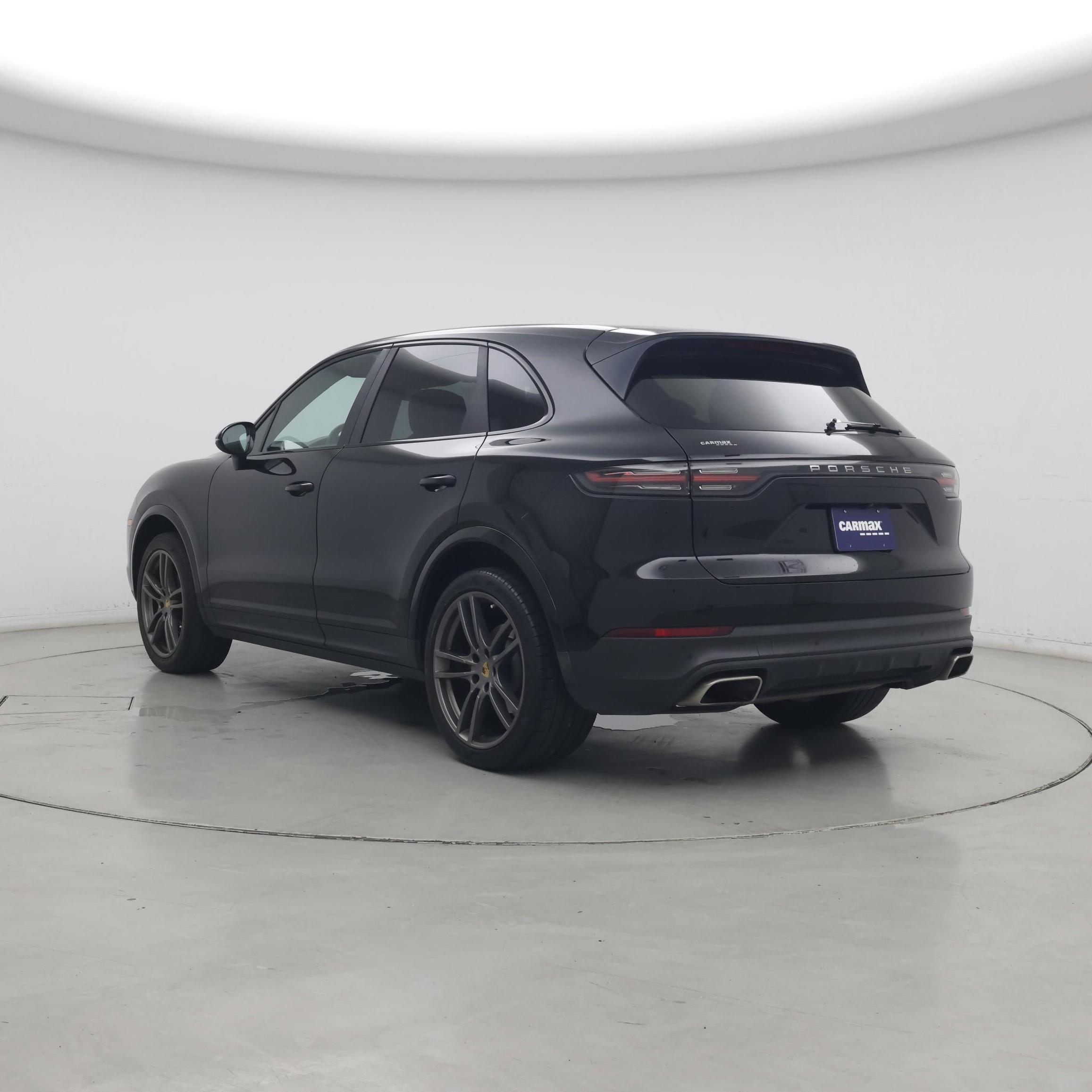 Thumbnail: 2019 Porsche Cayenne - 2