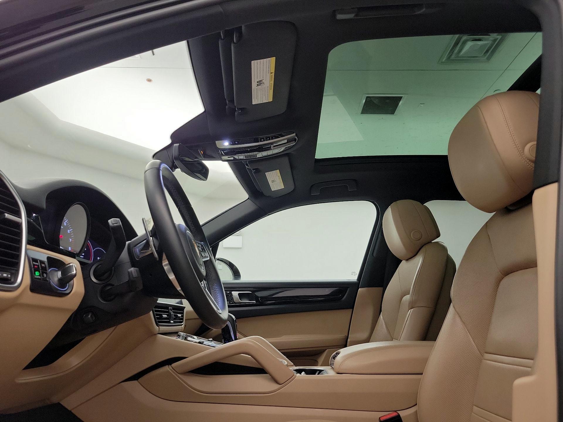 Thumbnail: 2019 Porsche Cayenne - 20