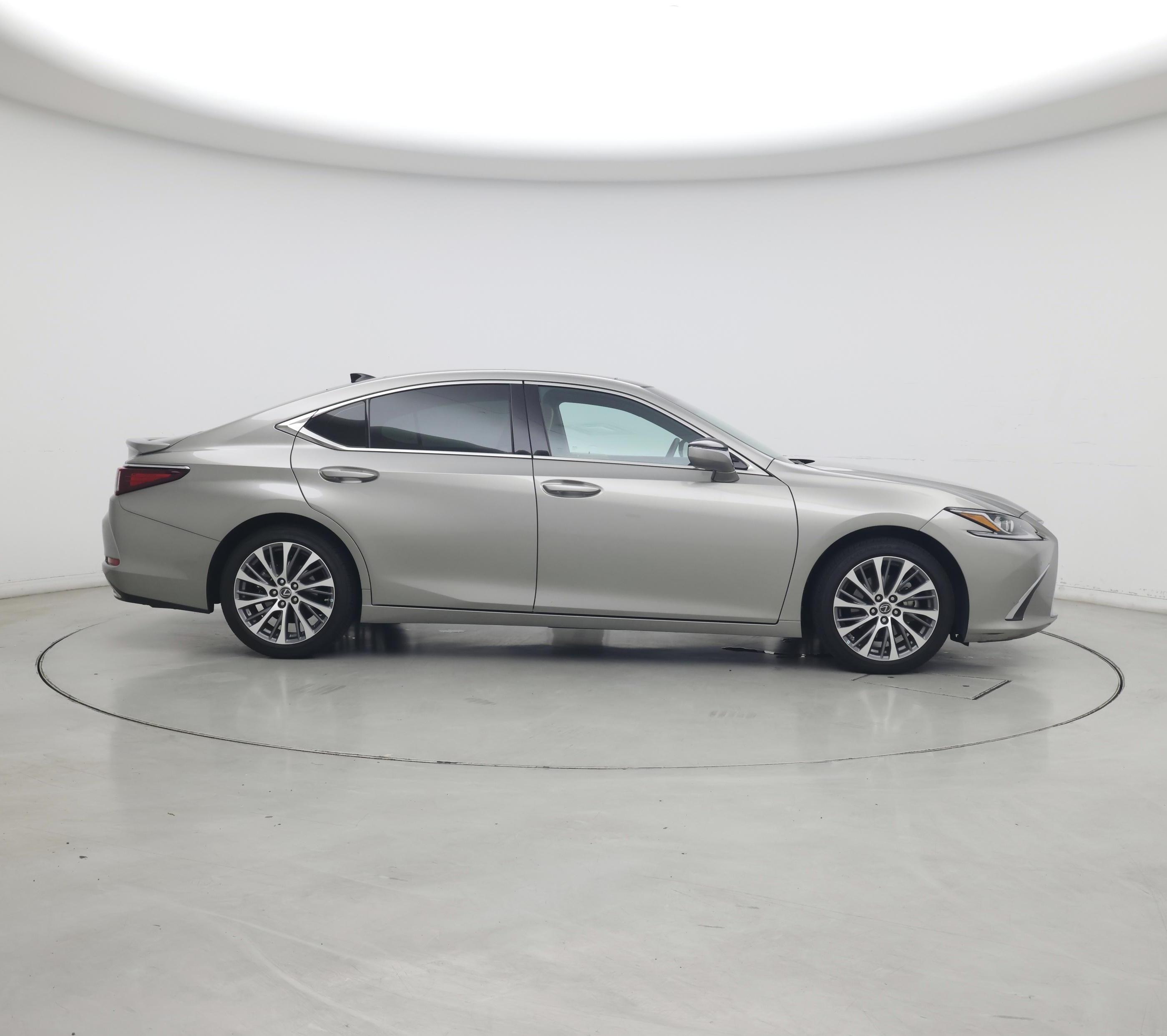 Thumbnail: 2021 Lexus ES - 7
