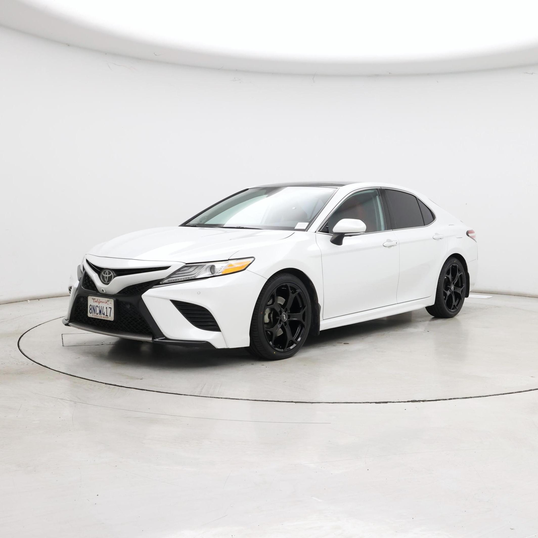 Thumbnail: 2020 Toyota Camry - 4