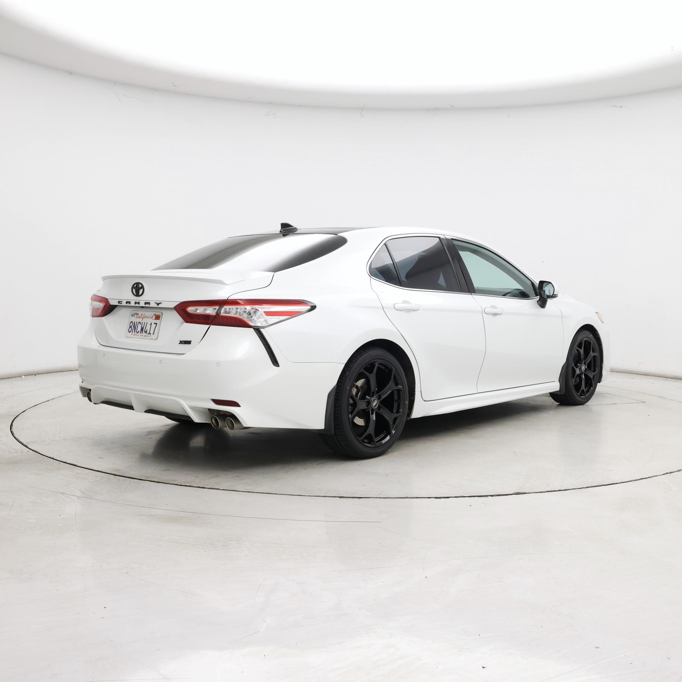 Thumbnail: 2020 Toyota Camry - 8