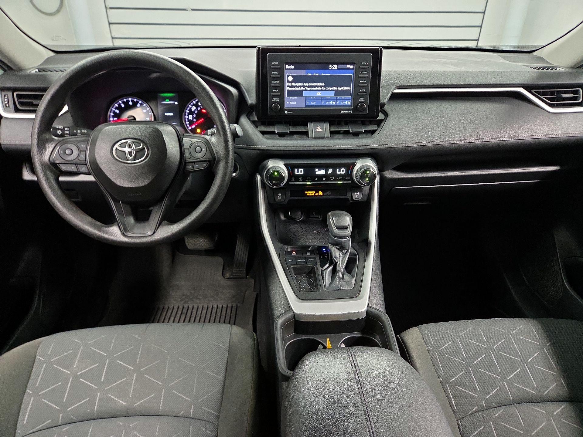 Thumbnail: 2021 Toyota RAV4 - 9