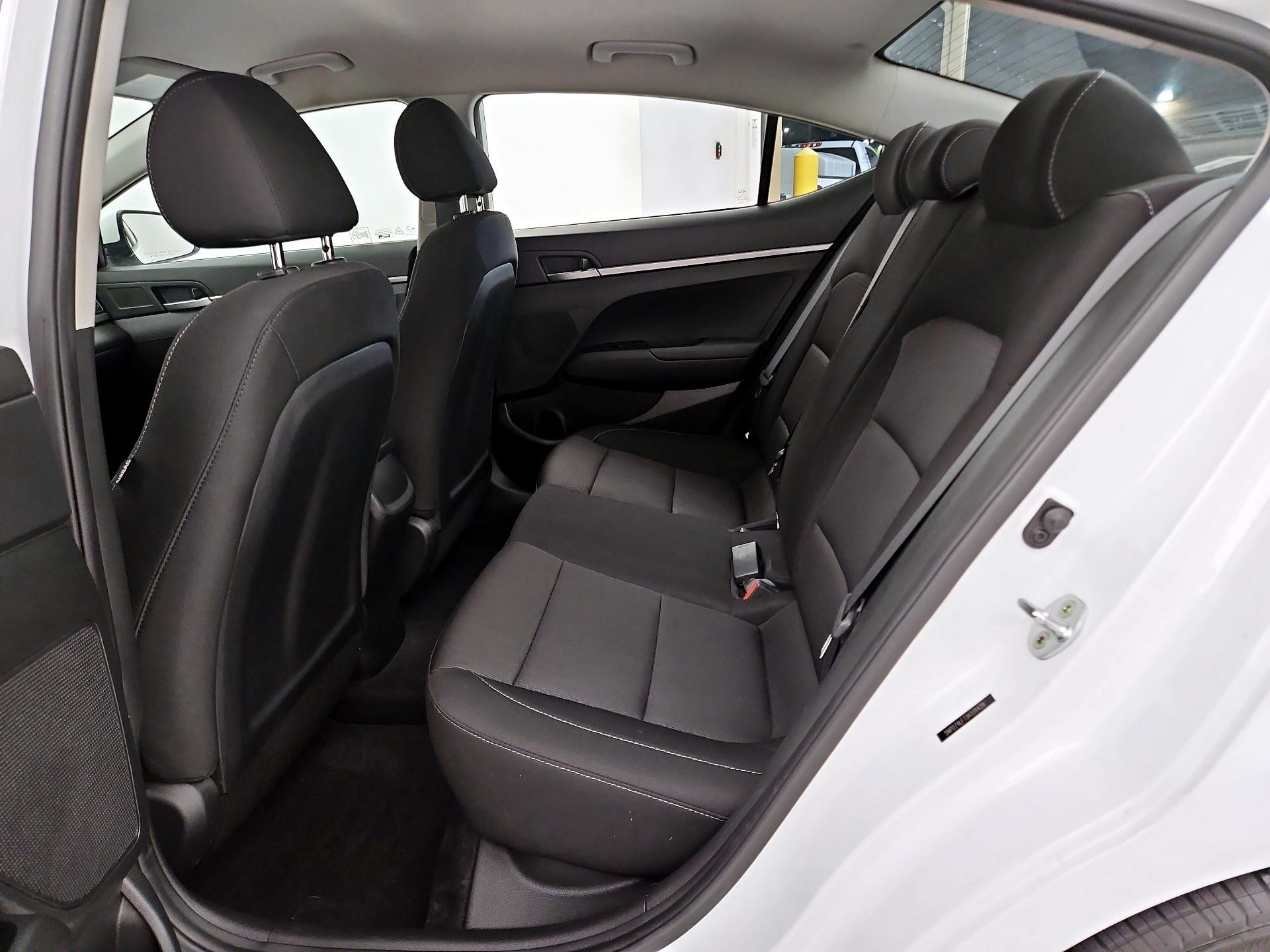 Thumbnail: 2018 Hyundai Elantra - 18