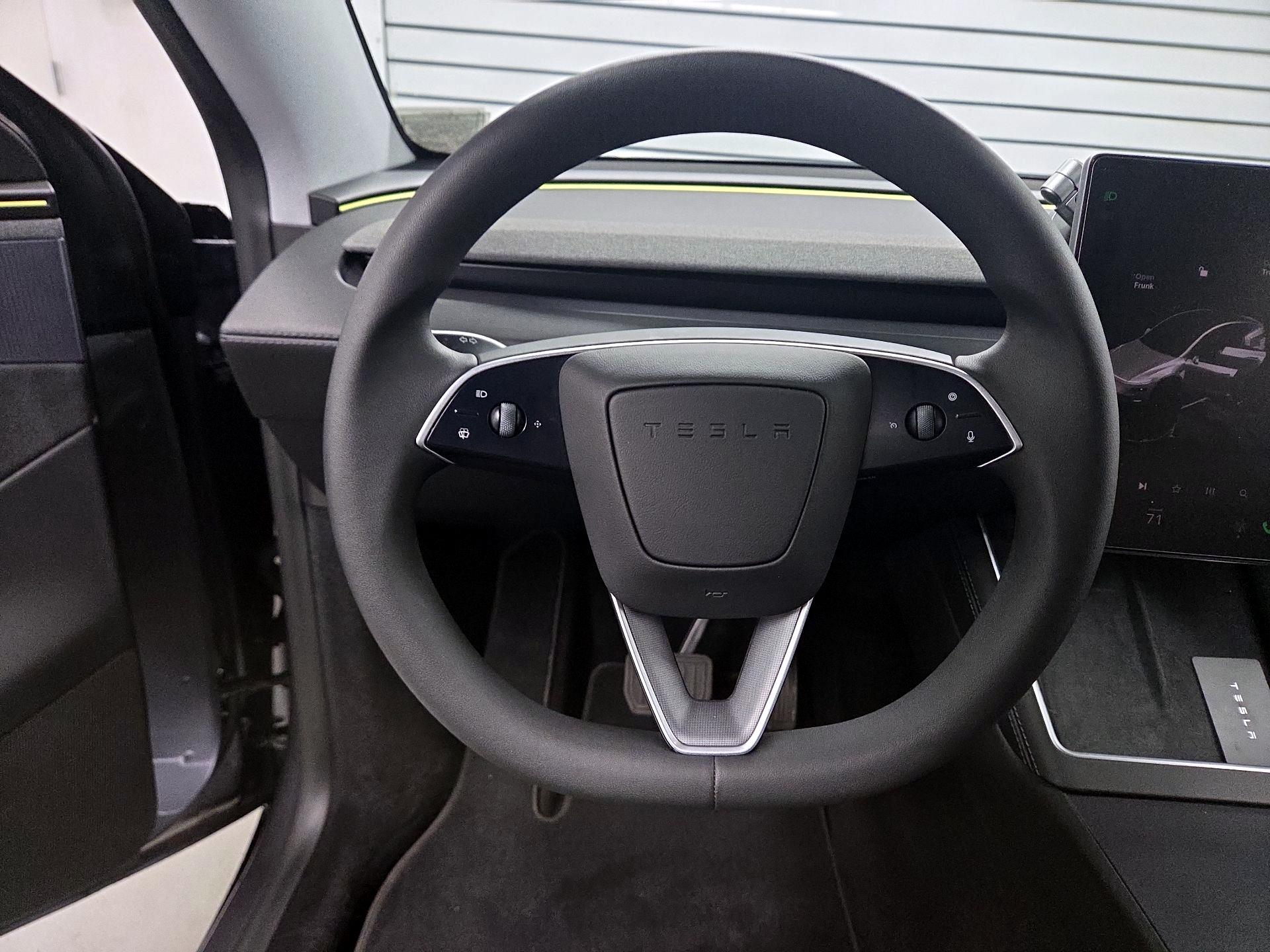 Thumbnail: 2026 Tesla Model Y - 10