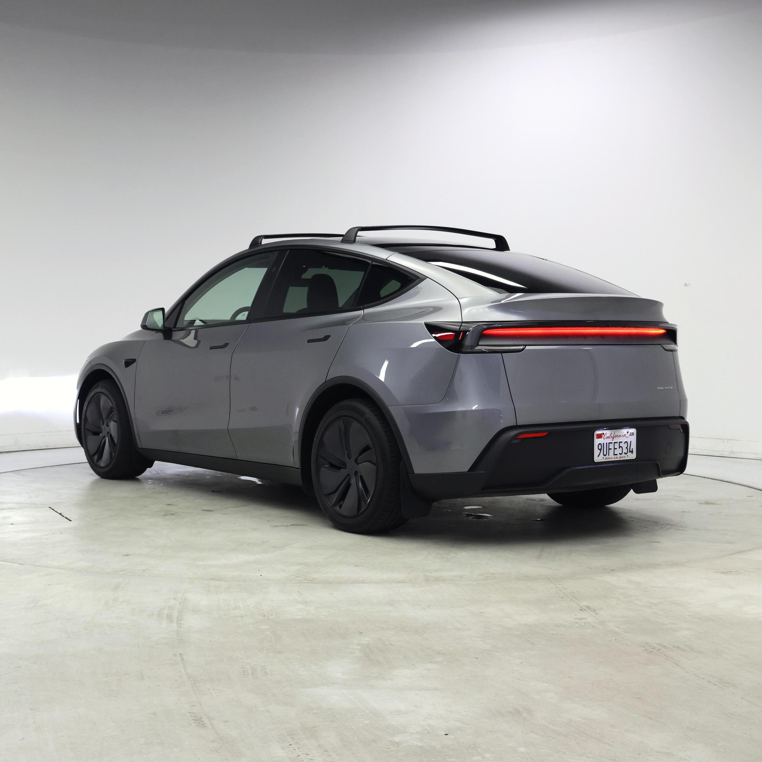 Thumbnail: 2026 Tesla Model Y - 2