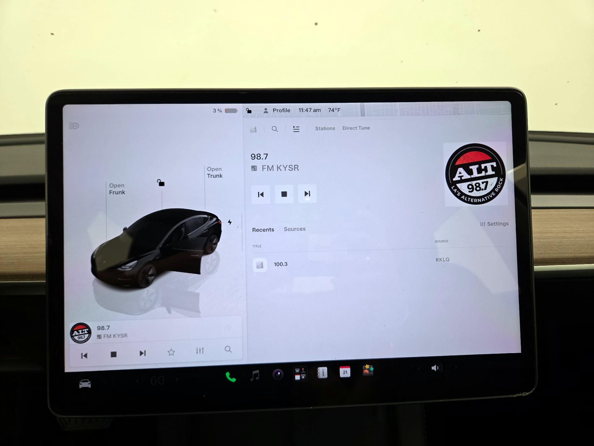 Thumbnail: 2023 Tesla Model 3 - 15