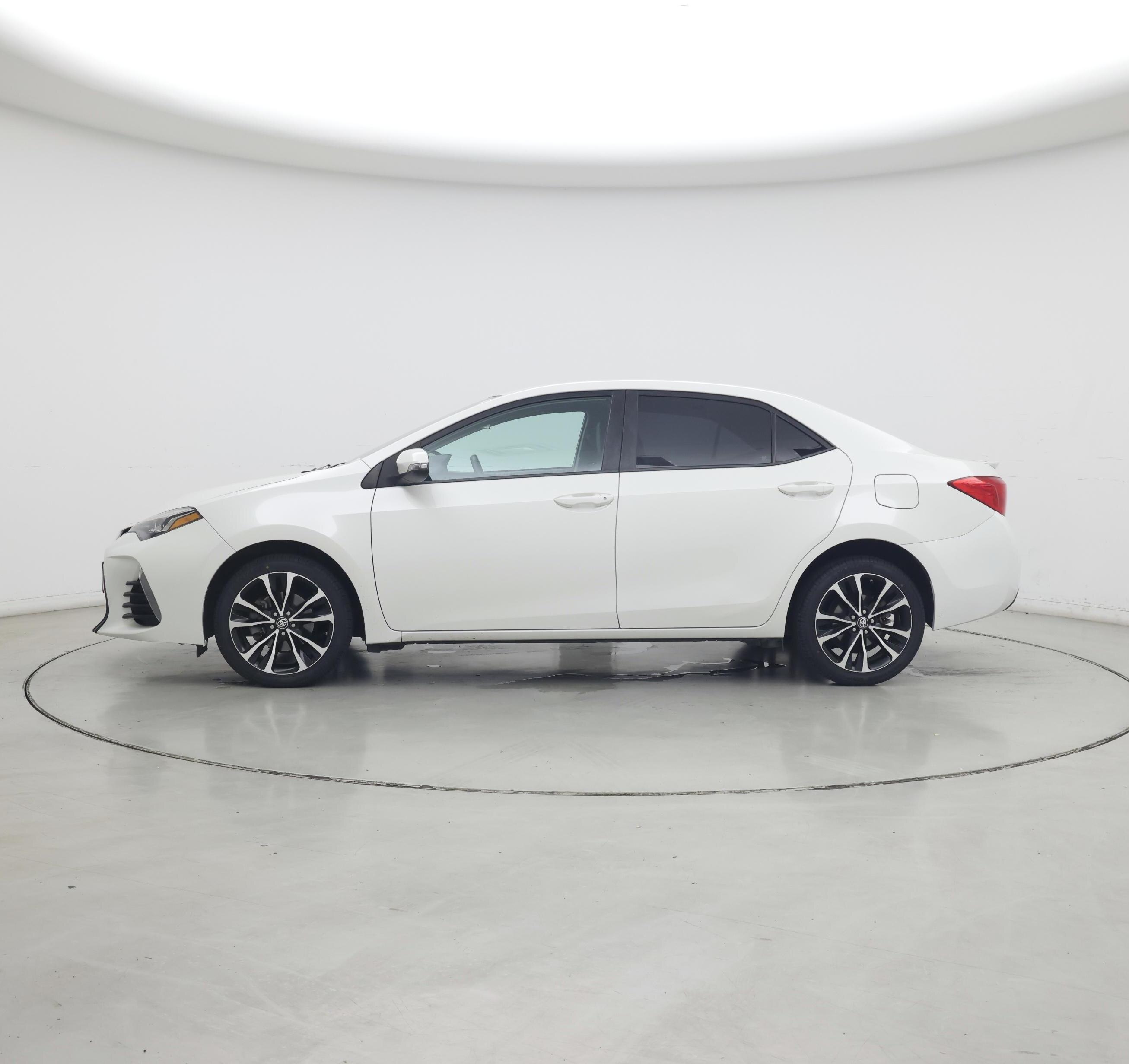 Thumbnail: 2019 Toyota Corolla - 3
