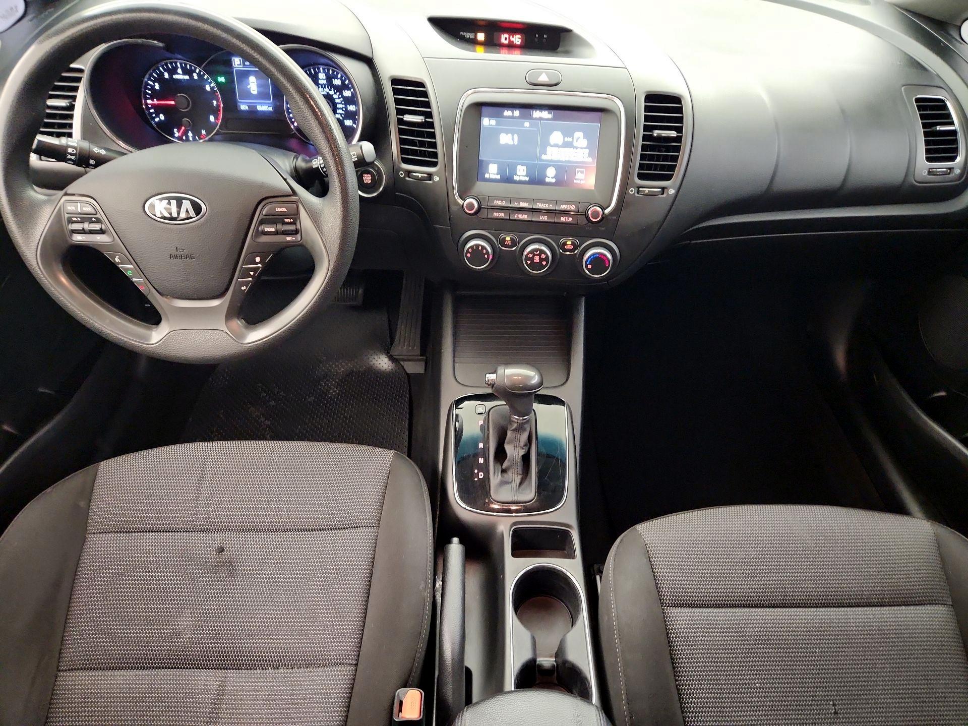 Thumbnail: 2017 Kia Forte - 9