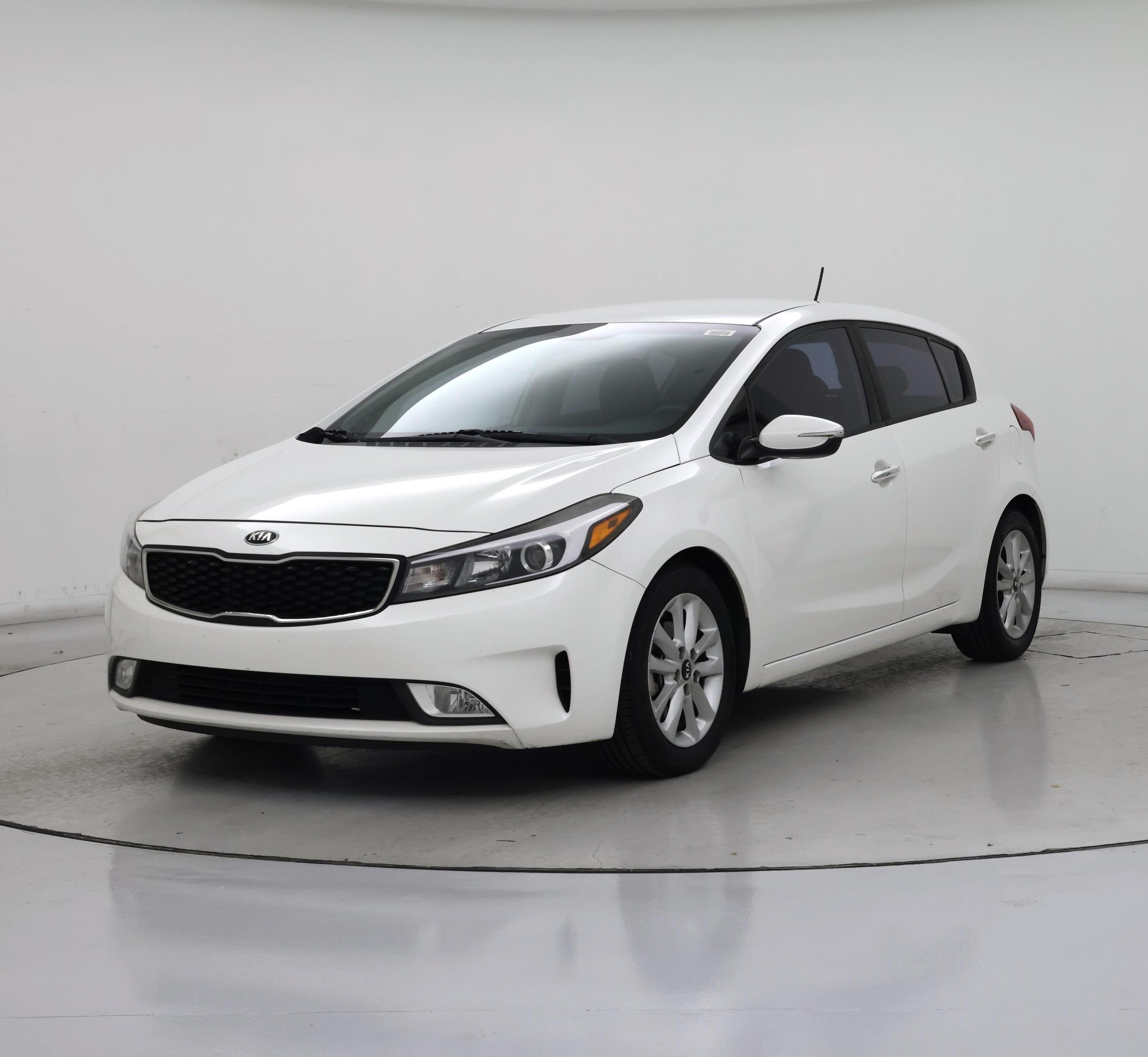 Thumbnail: 2017 Kia Forte - 4
