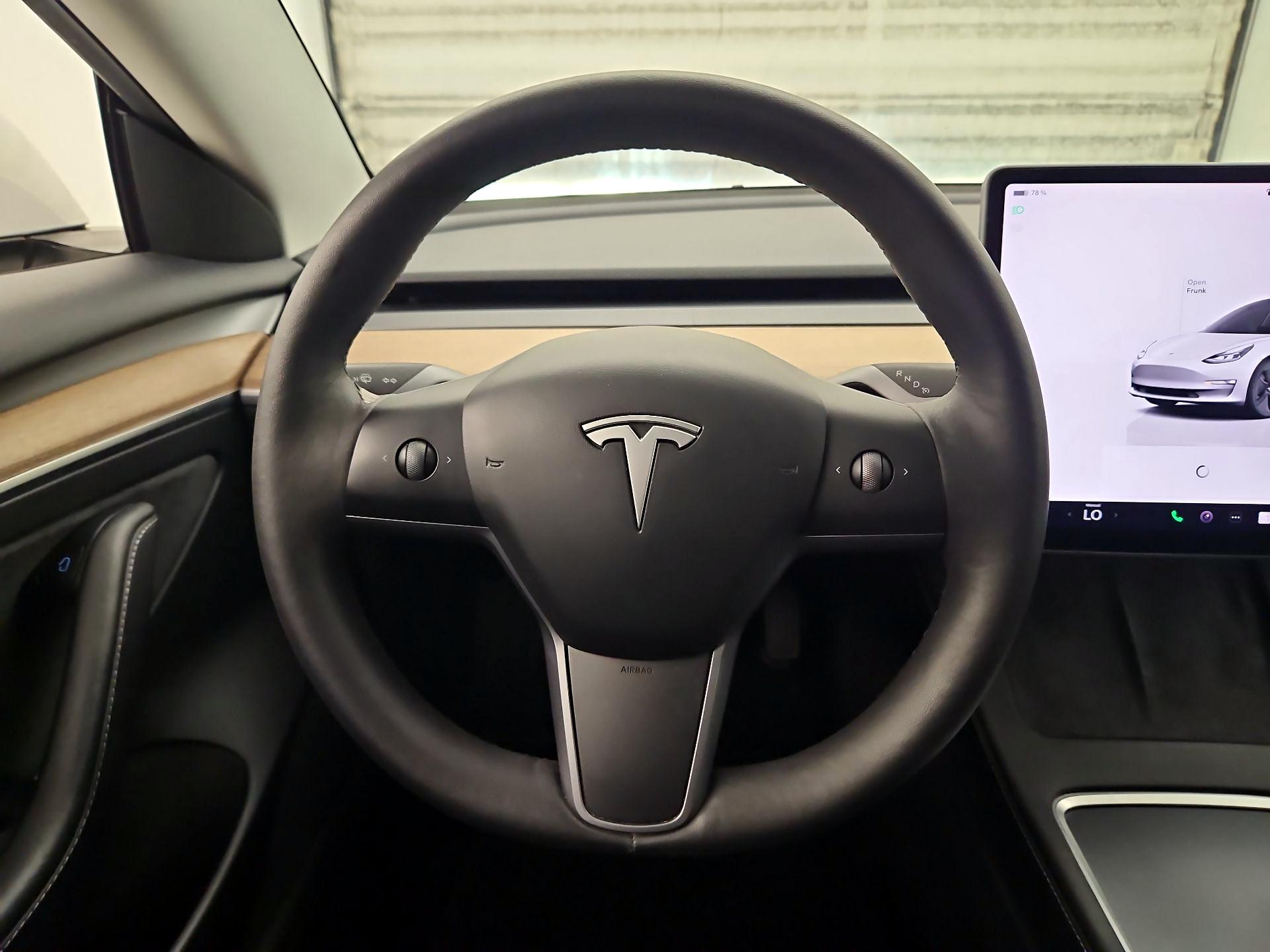 Thumbnail: 2023 Tesla Model 3 - 10
